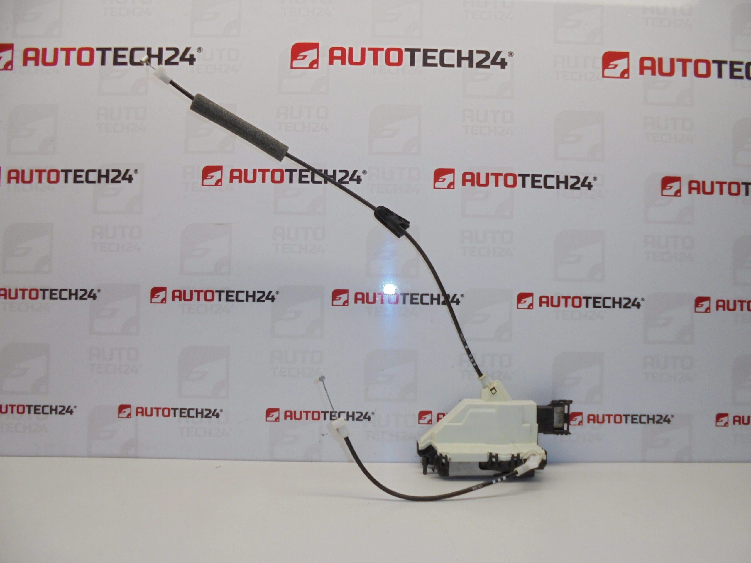 Inchidere portiera spate dreapta Peugeot 308 9138Z3 9800617280