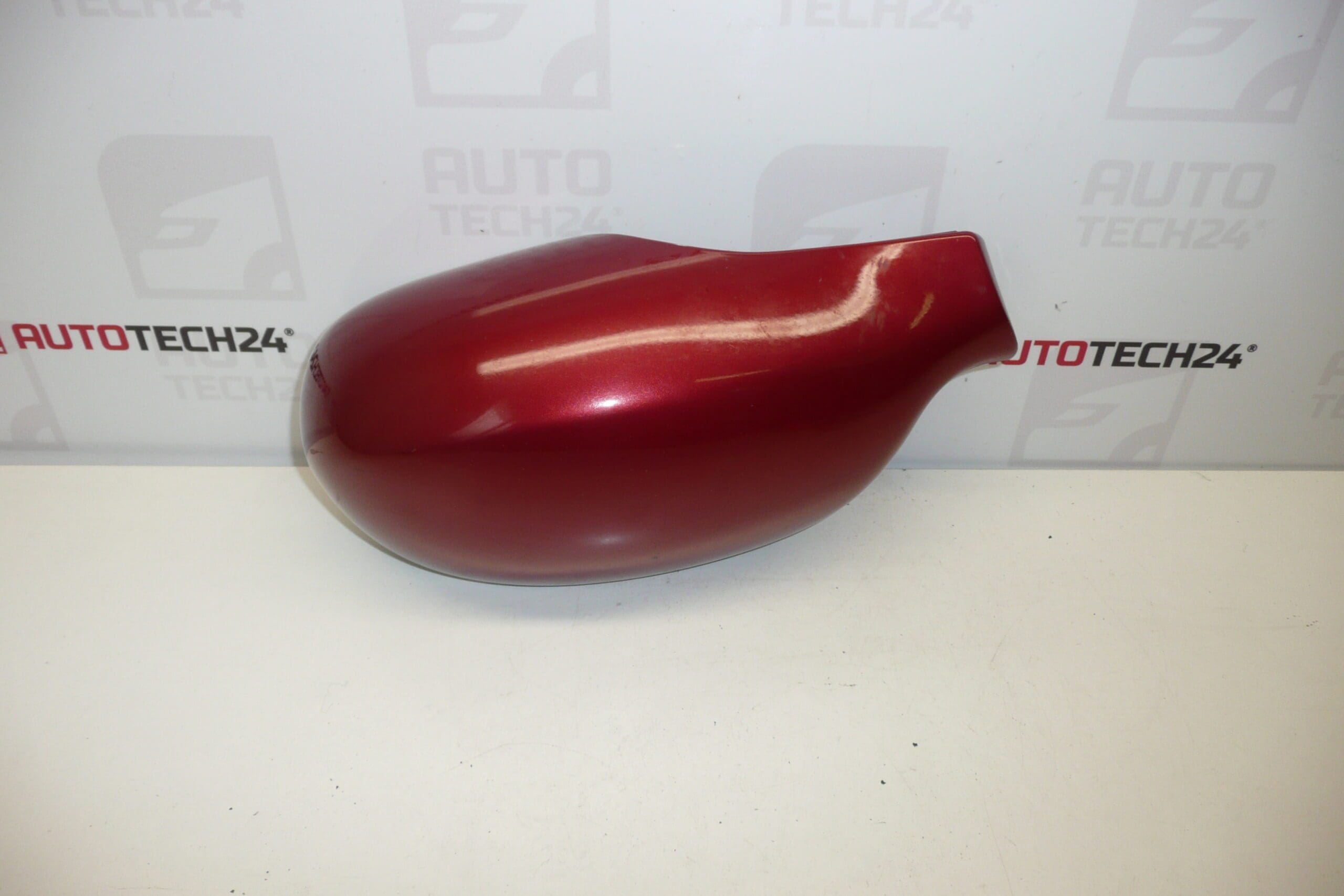 Capac oglinda dreapta Citroën C5 culoare EKQD 815256