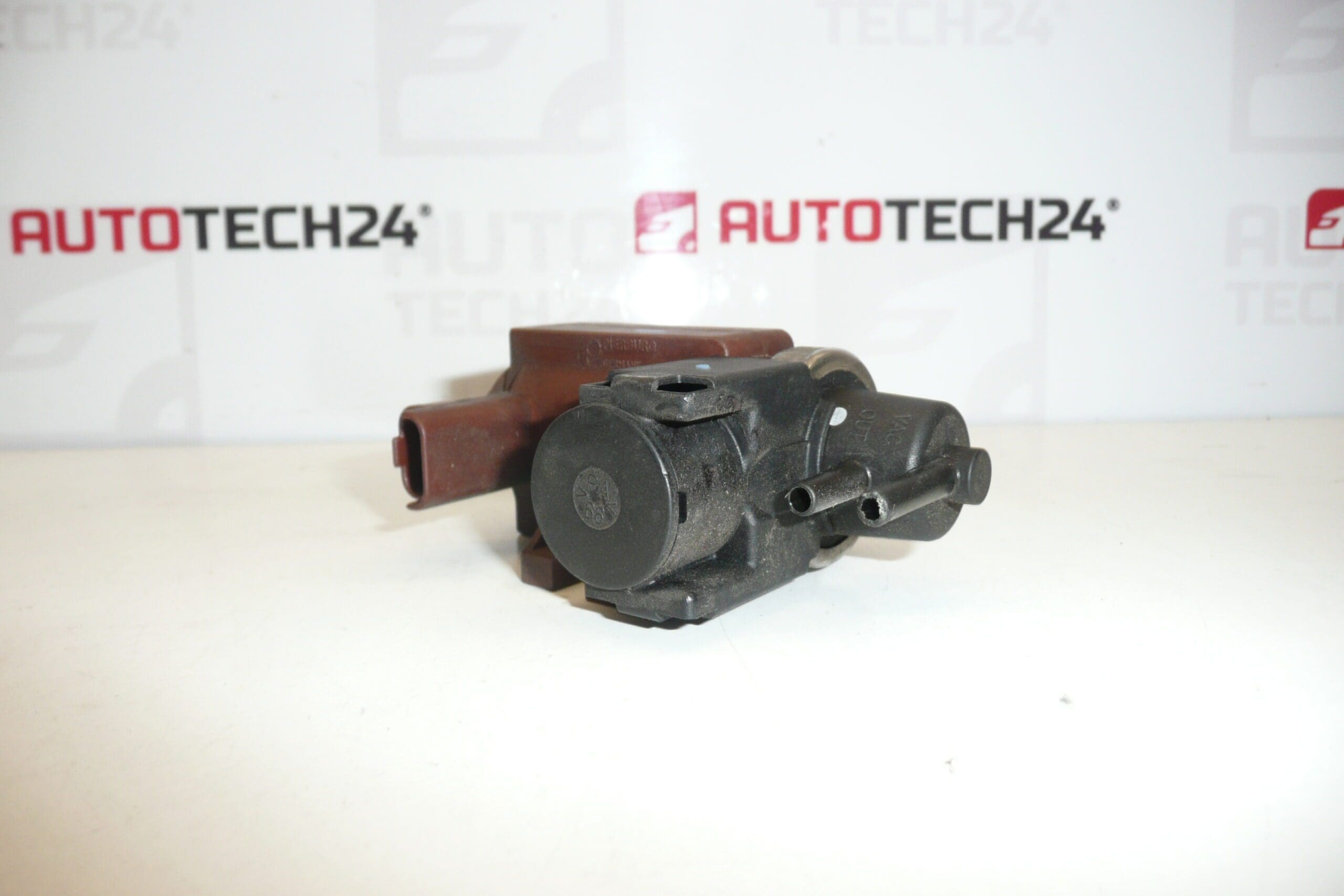 Supapa de vid Citroën Pierburg 7.00612.00 9654282880 1618C9