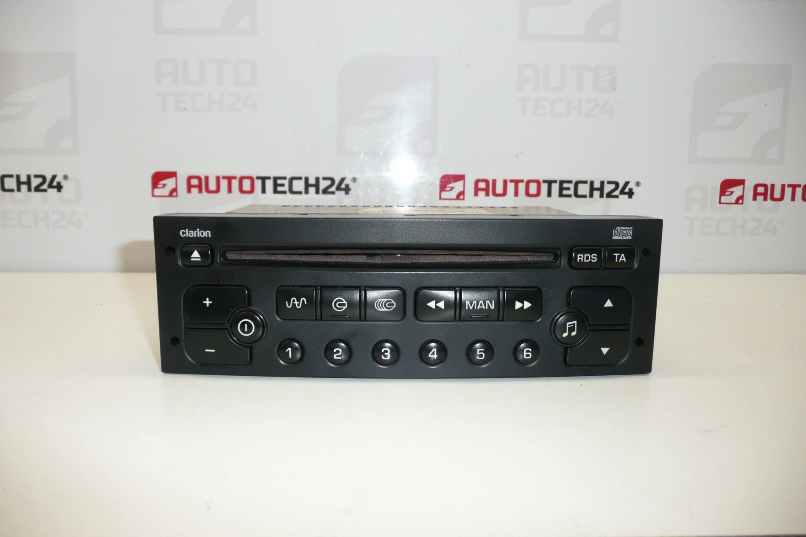 Radio auto cu CD Citroën Peugeot 96552632XT 6564G3