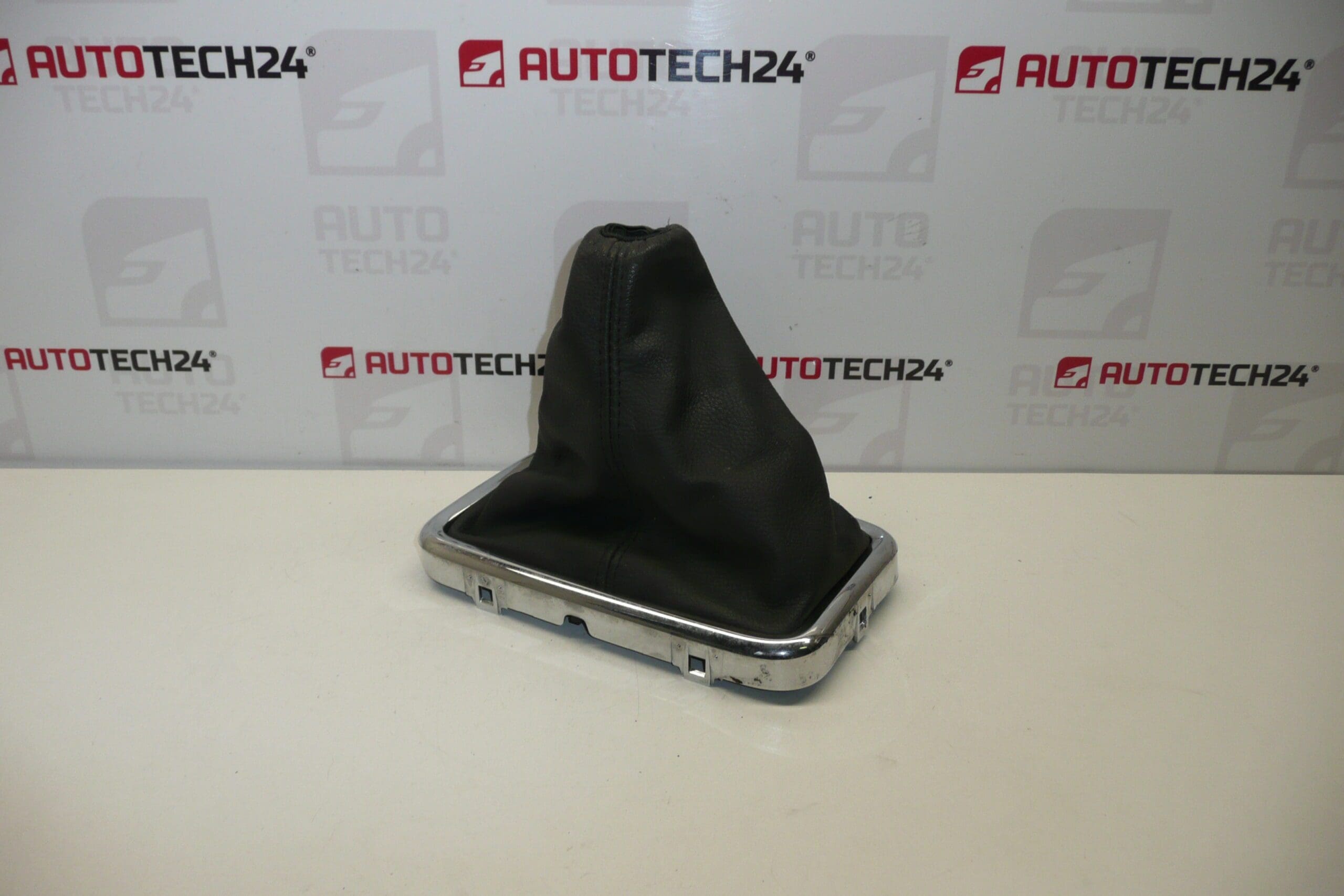 Capac schimbător de viteze Peugeot 407 7589E1 7589TS