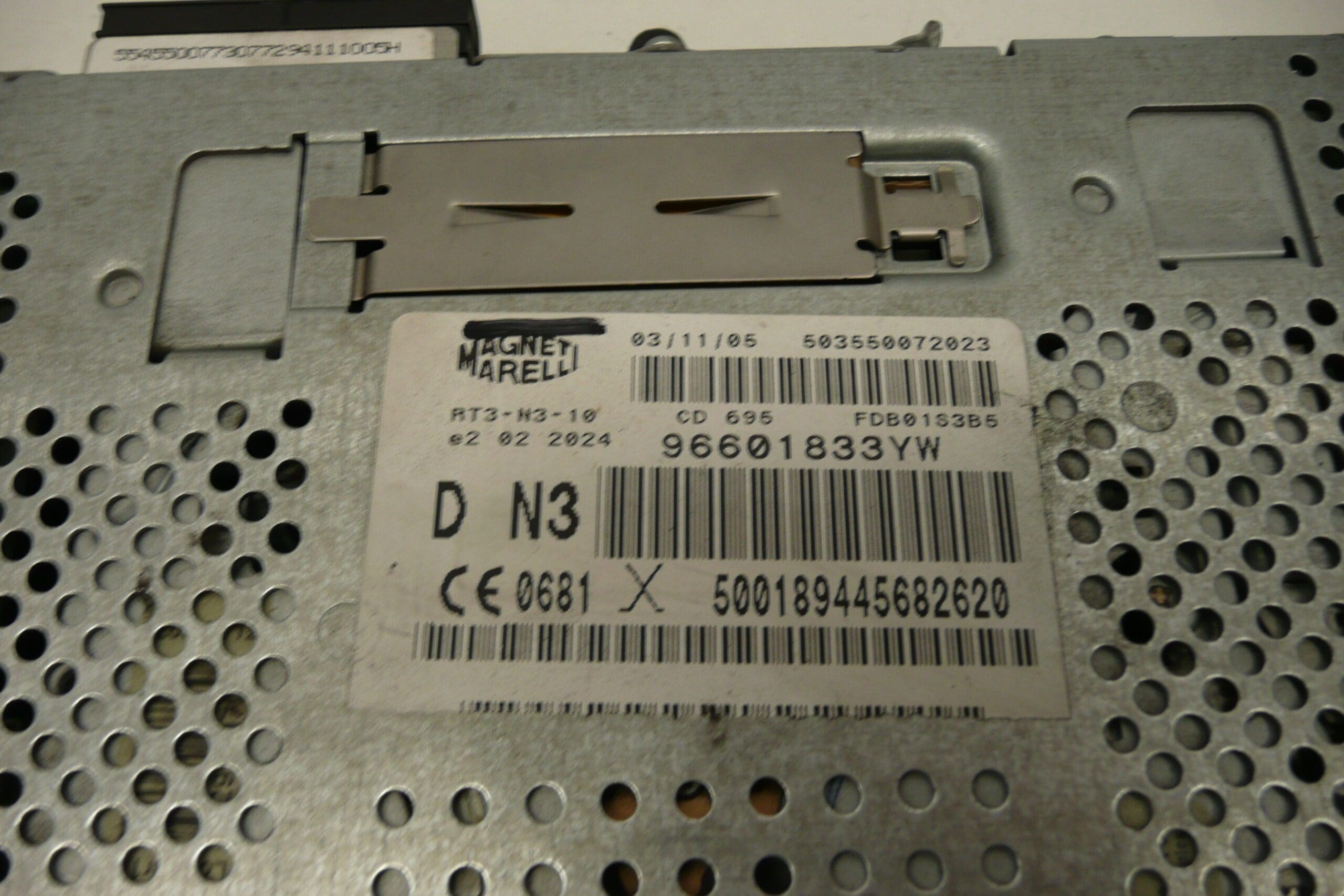 Autoradio Citroën Peugeot RT3-N3 96601833YW