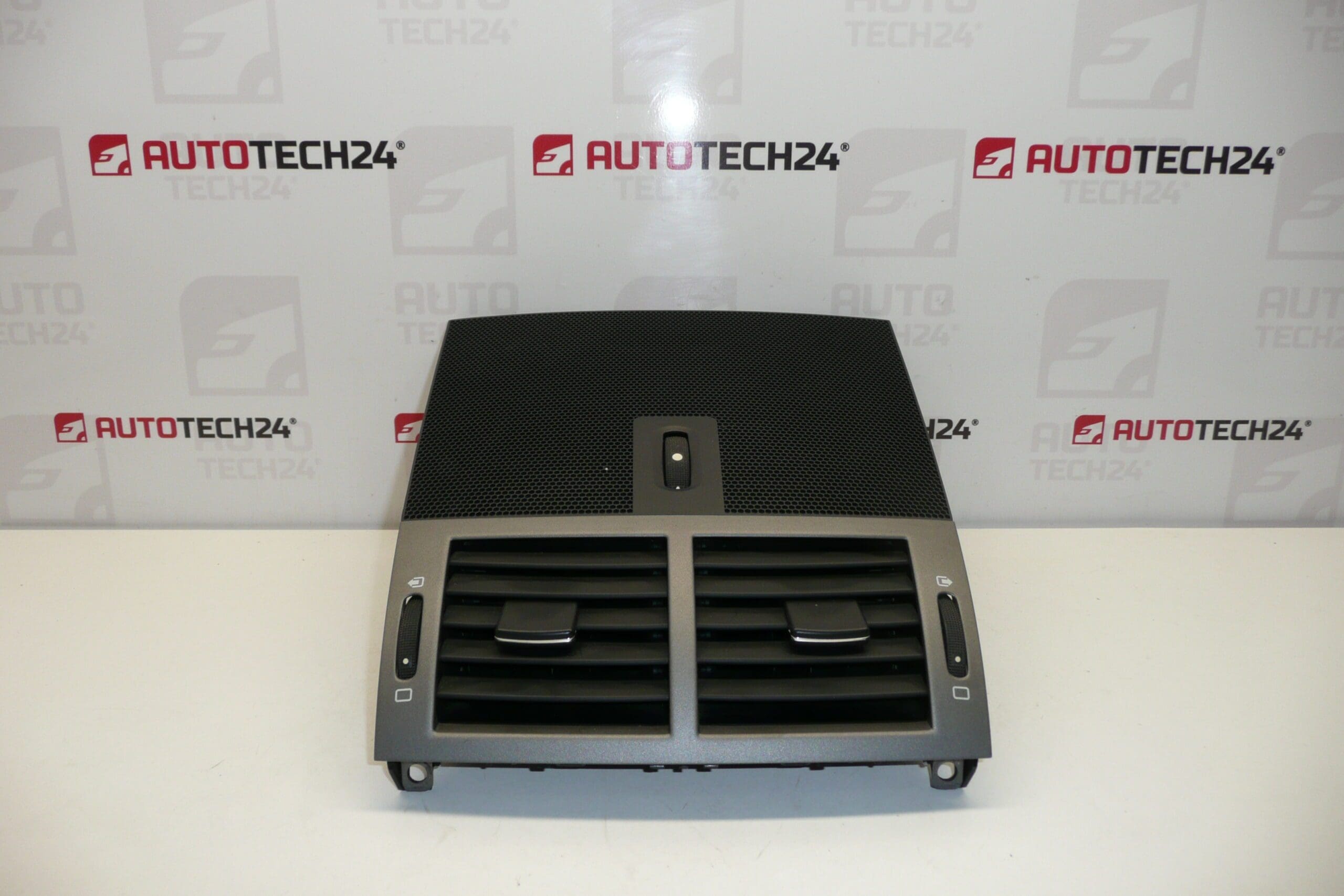 Orificii de aerisire Peugeot 407 9644589777 8265L2