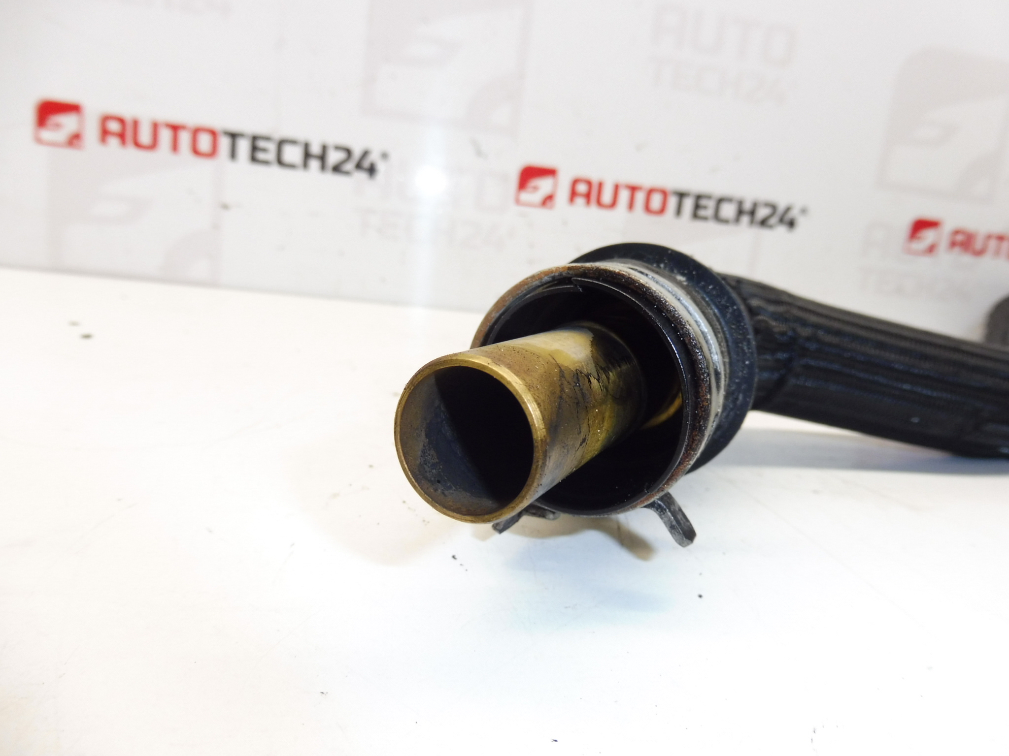 Citroën Peugeot 2.0 HDI 1192AA 1180R2 conexiune vapori ulei