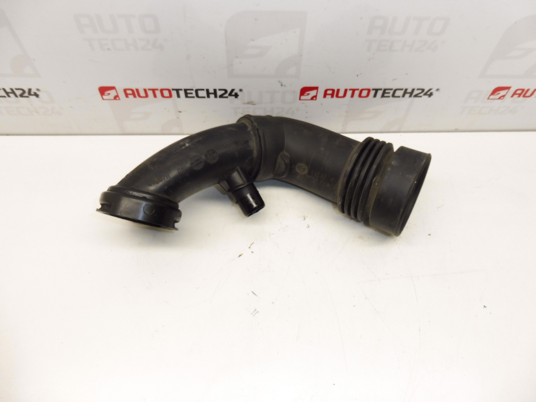 Conducta admisie turbo 1.6 e-HDI Citroën Peugeot 9683725080 1434F7
