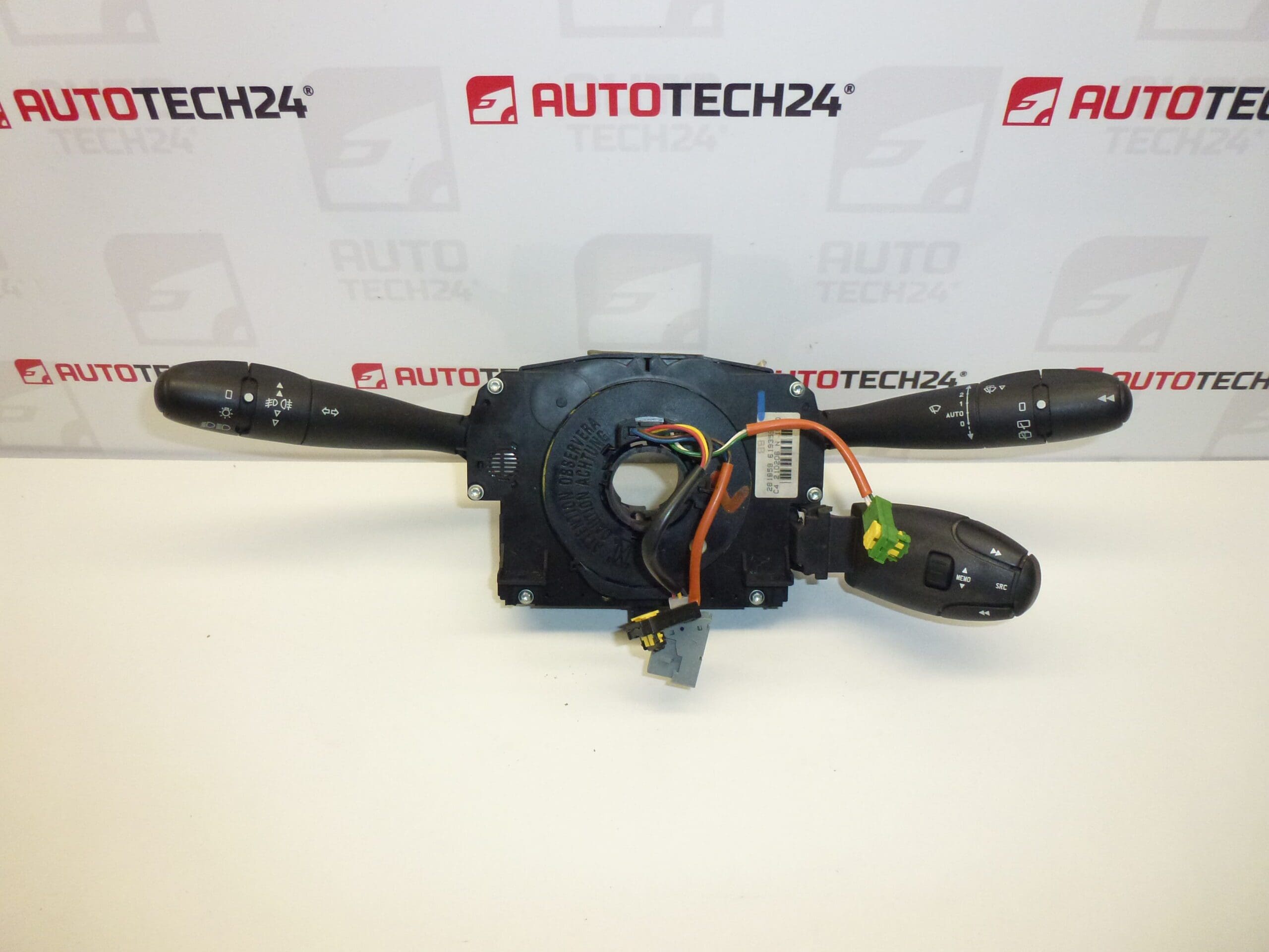 Comenzi pe volan Citroën Peugeot 96611305XT