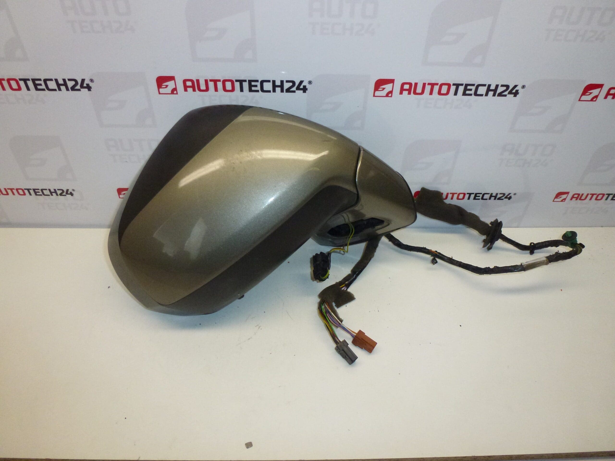 Oglinda dreapta Citroën C4 Picasso 96542245XT 8153H3