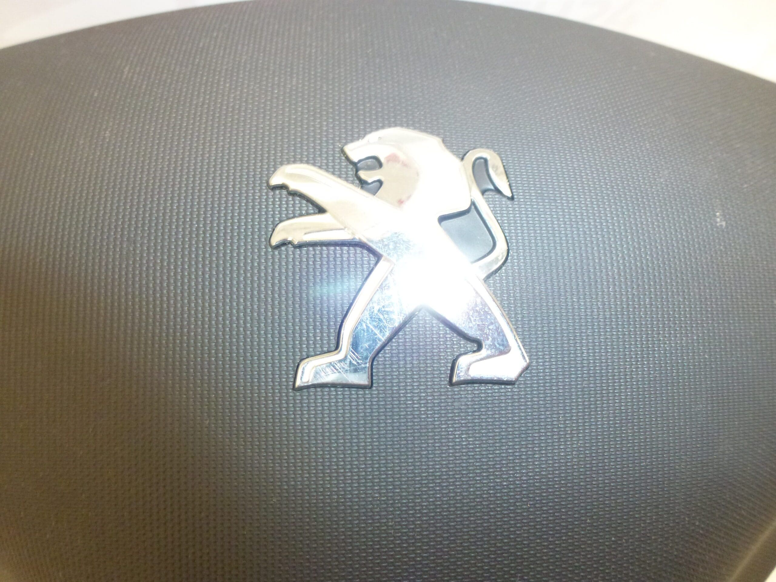 Sofer airbag Peugeot 107 din 2012 16083642ZD