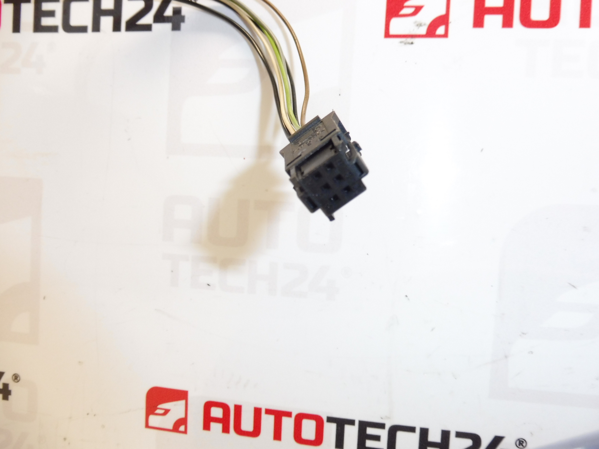 Peugeot 307 EZWD oglinda dreapta usor zgariata 8149AX