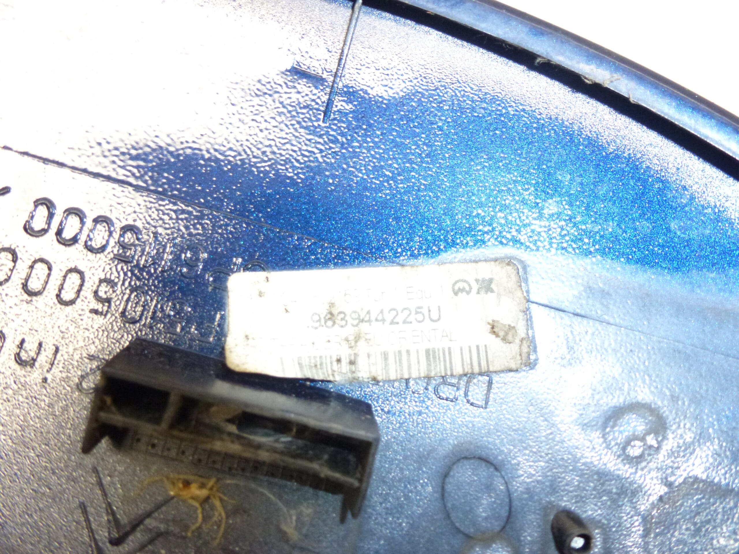 Capac oglinda dreapta Citroën Xsara Picasso 9639444225U 815243 KPU