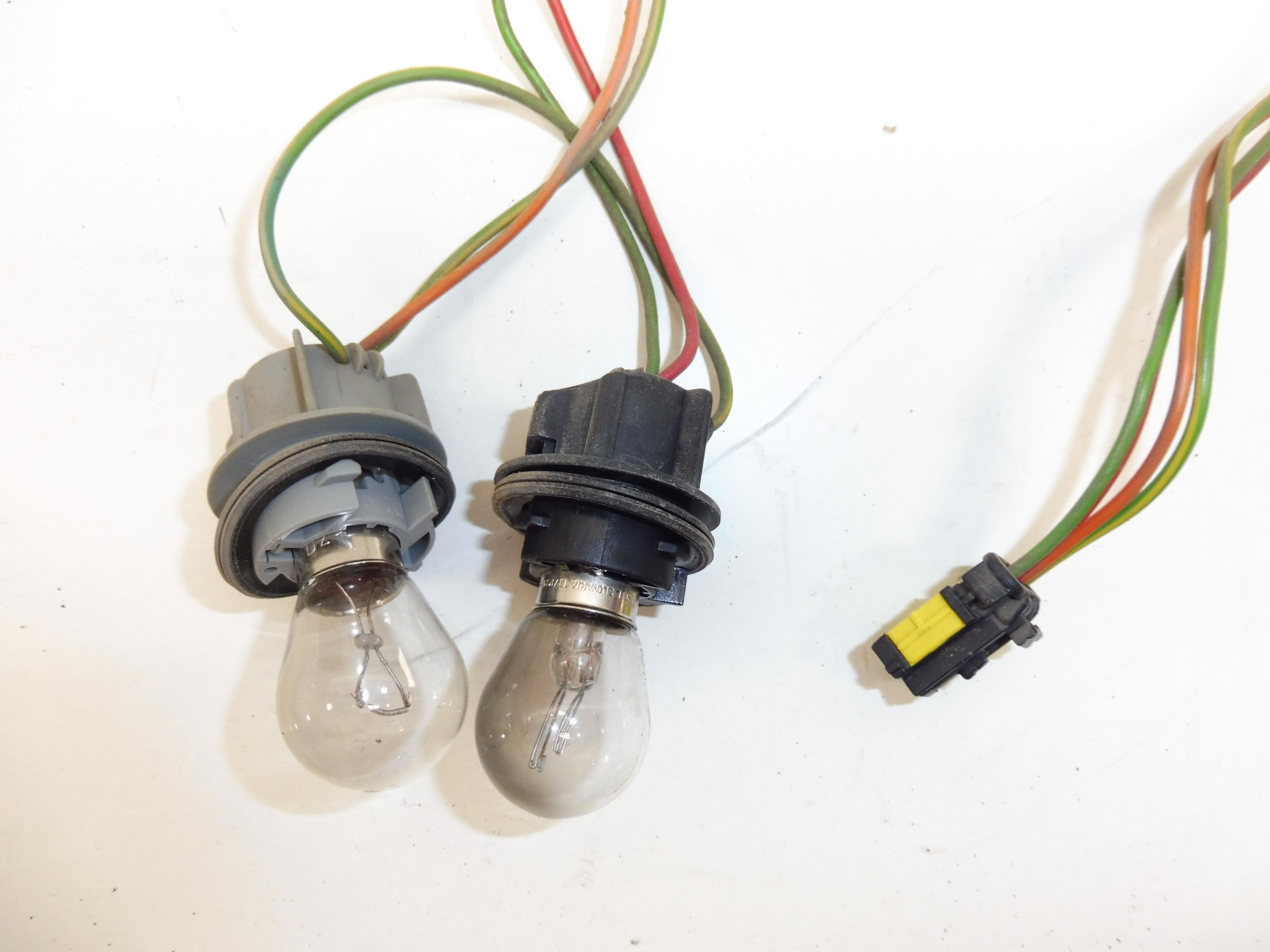 Cablaj priza lumini spate Peugeot 607 6534GS apara noroi