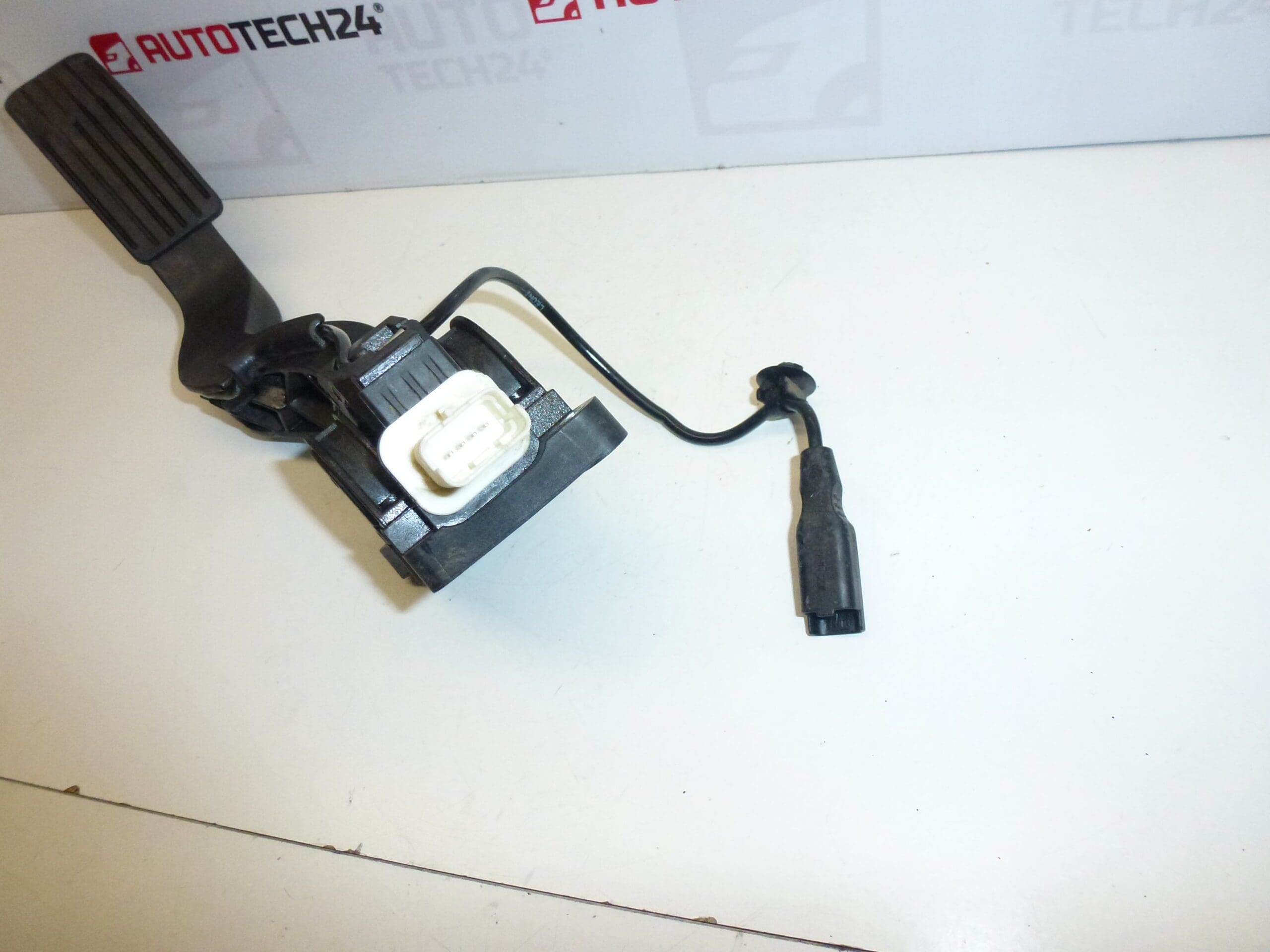 Pedala de acceleratie Citroën Peugeot Bosch 0280755001 9650889180 1601P3