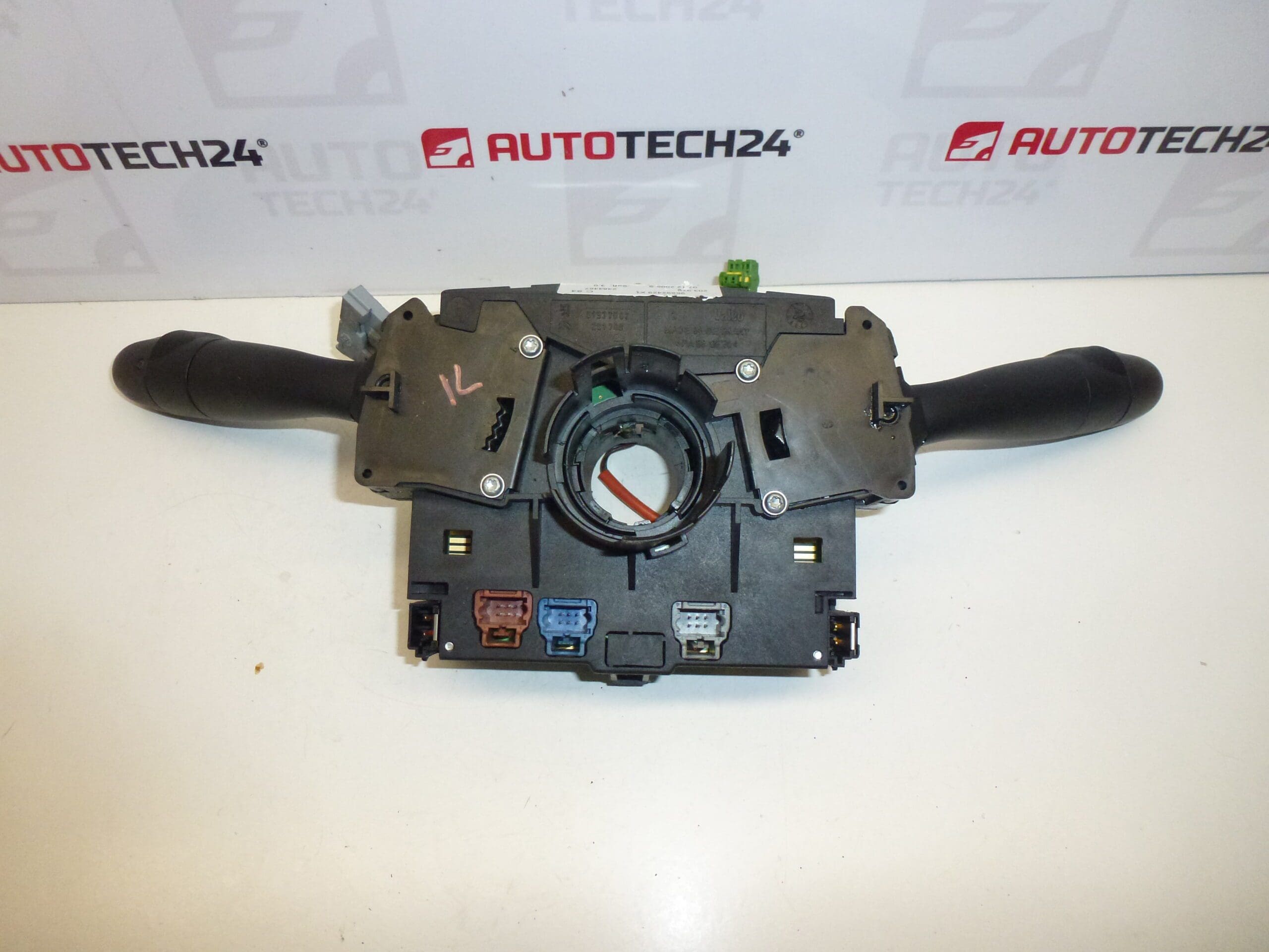 Comenzi de pârghie Citroën Peugeot 96611304XT