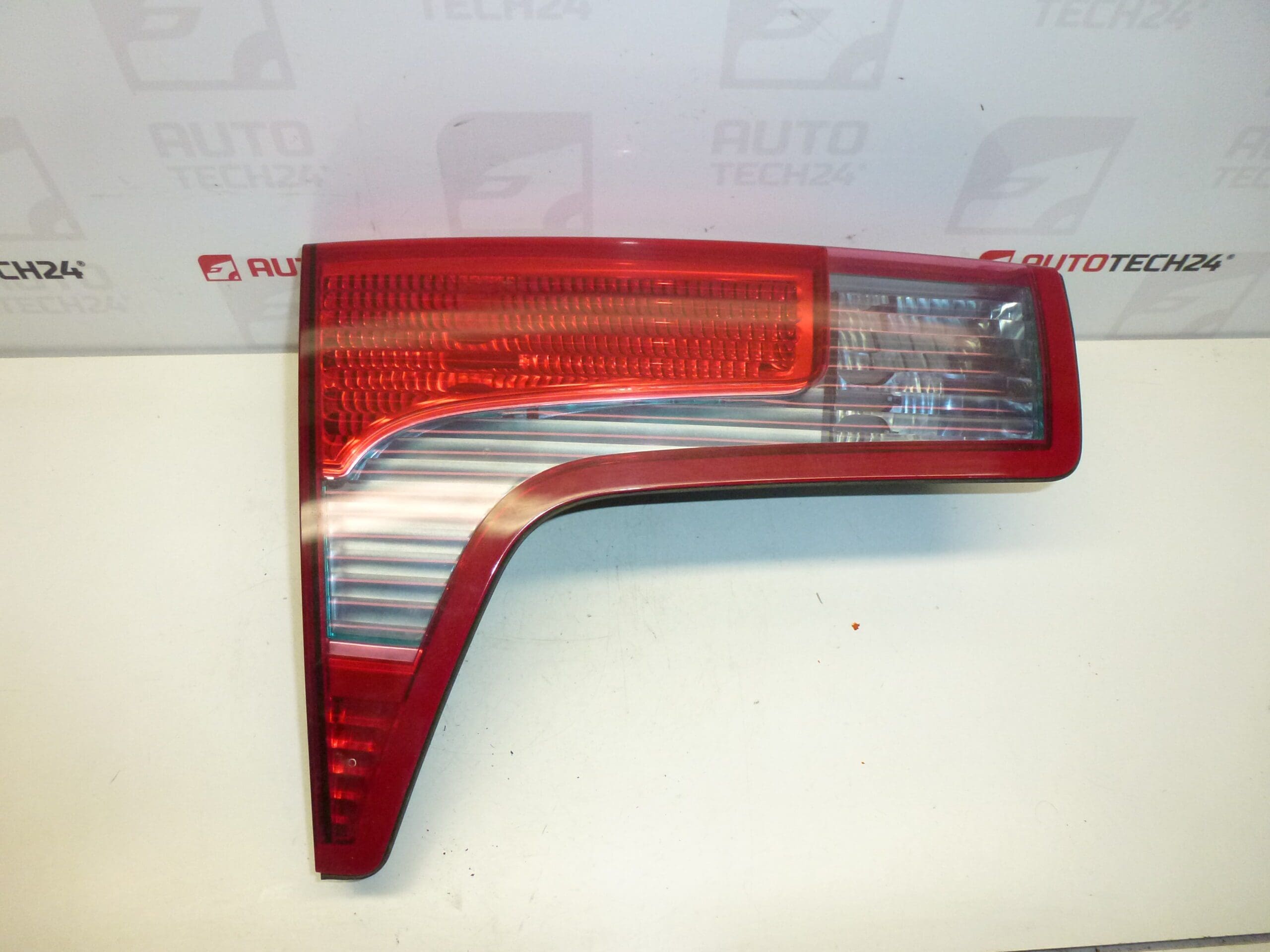 Lampa spate stanga Citroën C5 II sedan 9650116080 6350V4