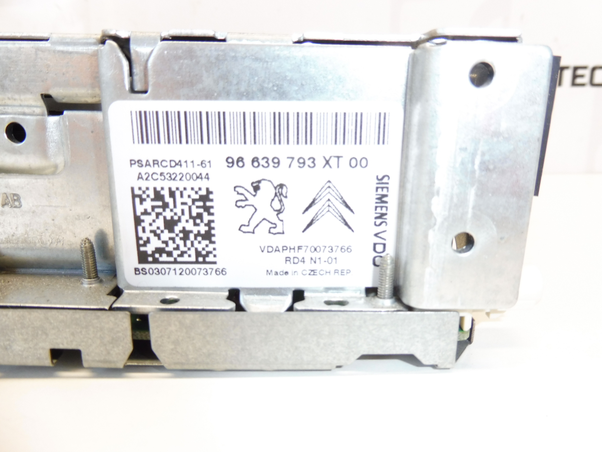 Radio auto CD Citroën Peugeot 96639793XT 16077504XT