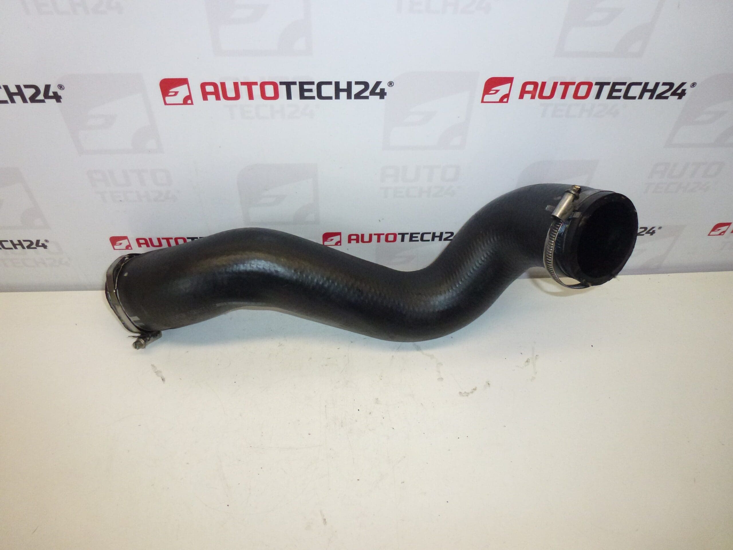Furtun turbo Citroën Peugeot 2.2 HDI 0382S2