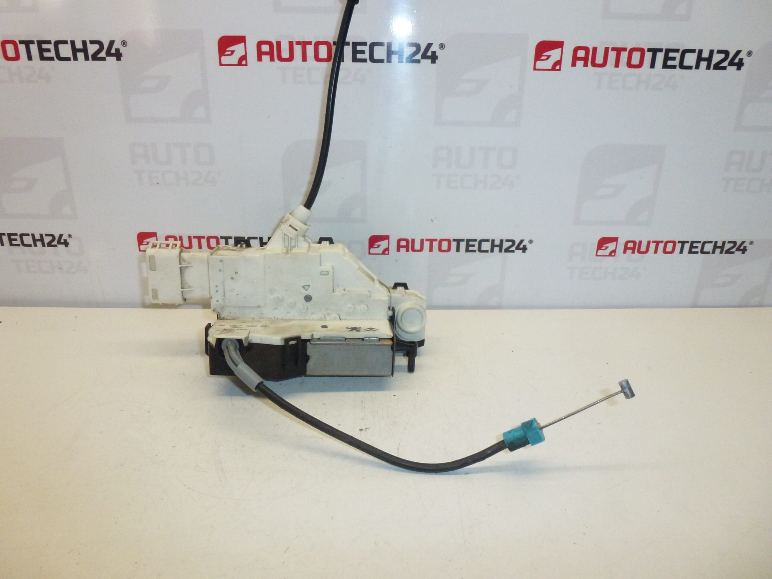 Inchidere portiera spate stanga Citroën C4 5 usi 9686733680 9137K6