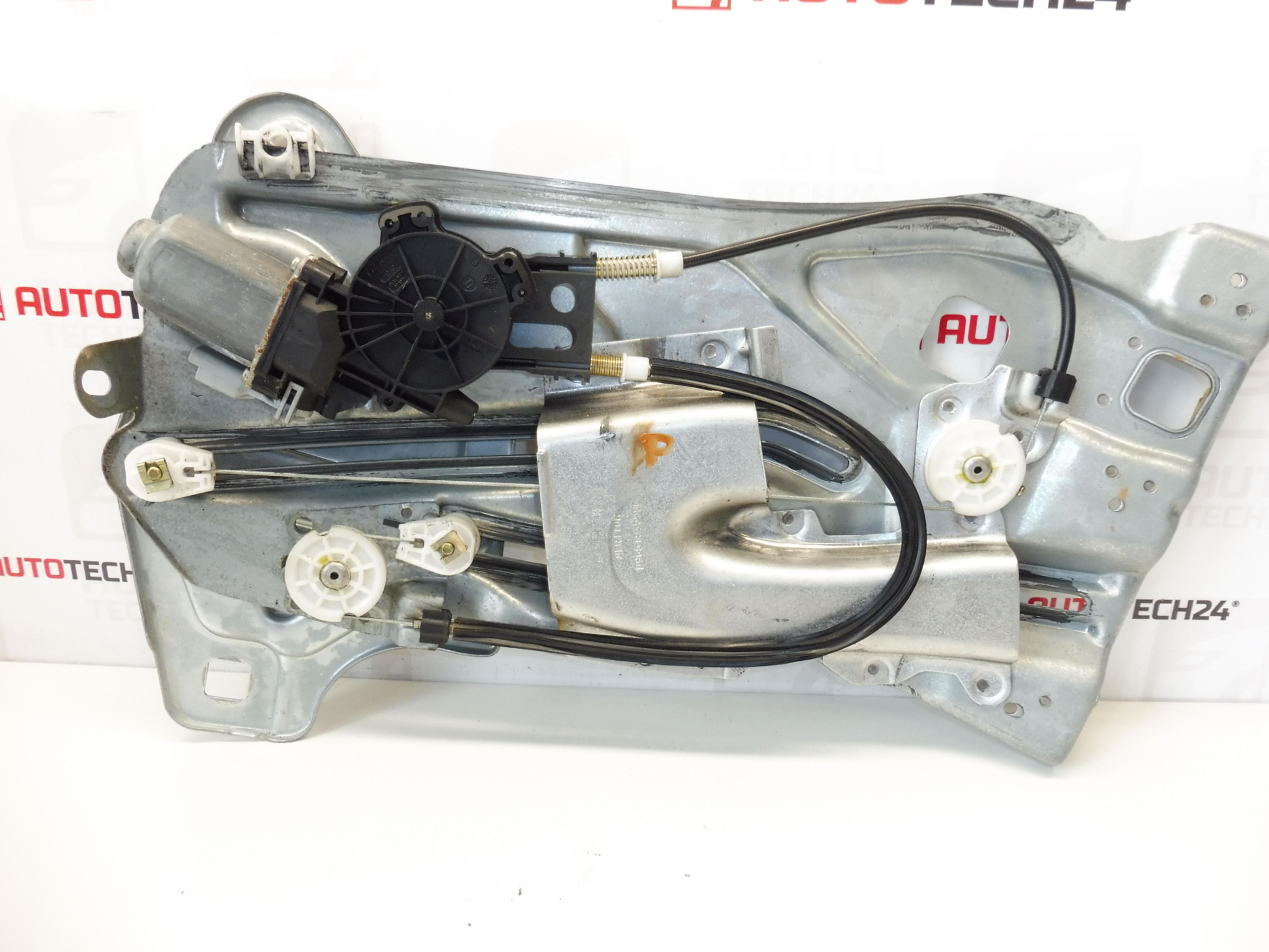 Peugeot 307 CC Luneta dreapta spate Descarca 9651535980 922497