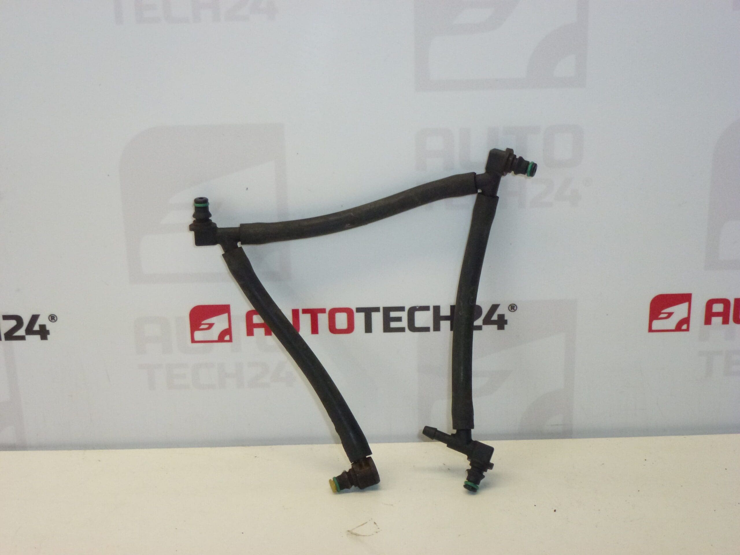 Furtunuri de preaplin Citroën Peugeot 1574Q1