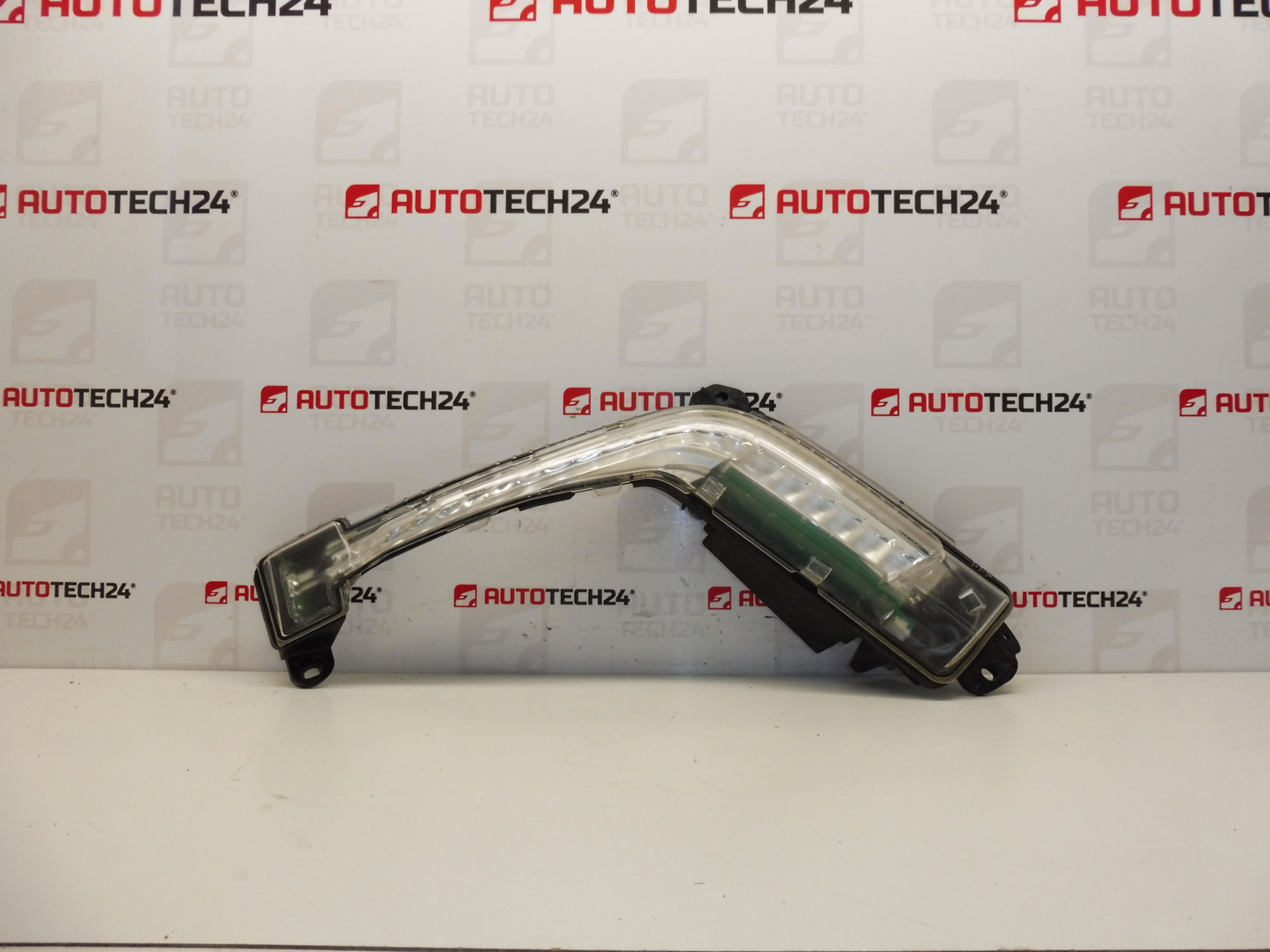 Lumini de zi potrivite Valeo LED Peugeot 308 89207849 6206X4