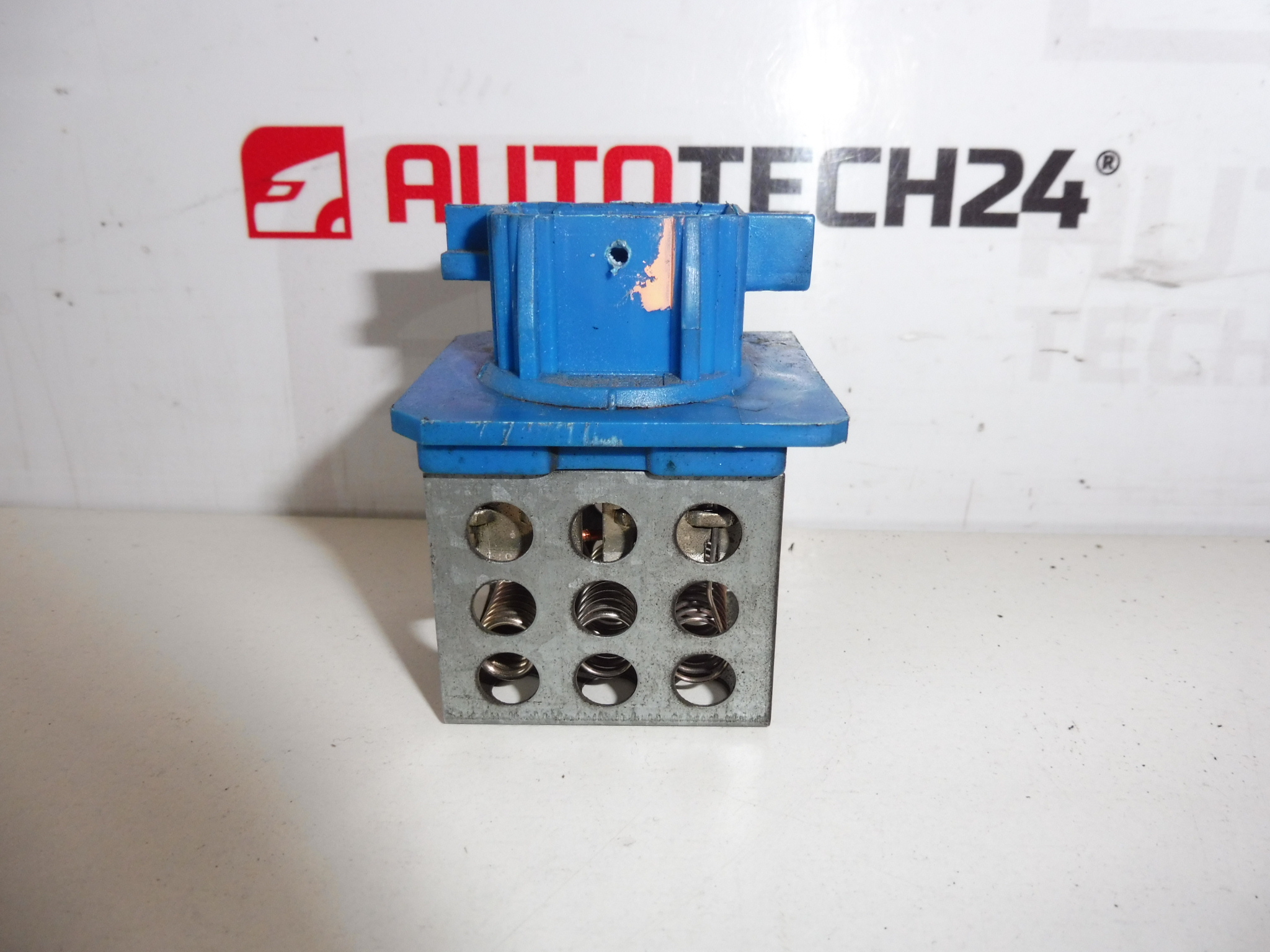 Regulator de turație a ventilatorului Citroën Peugeot 6450EP