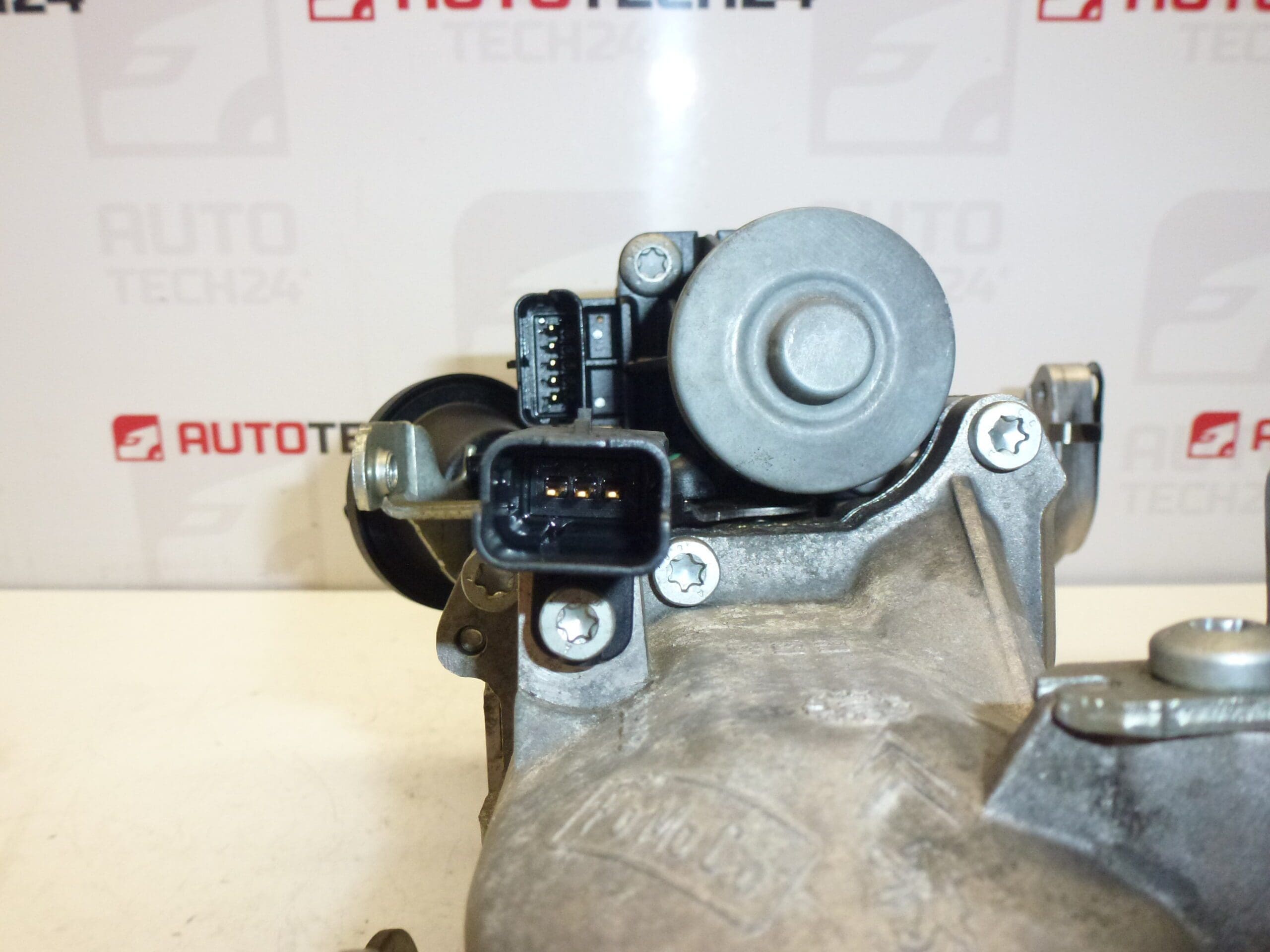 Supapa EGR cu senzor 1.4 HDI 1.6 HDI Citroën Peugeot 9671187780 1618LC