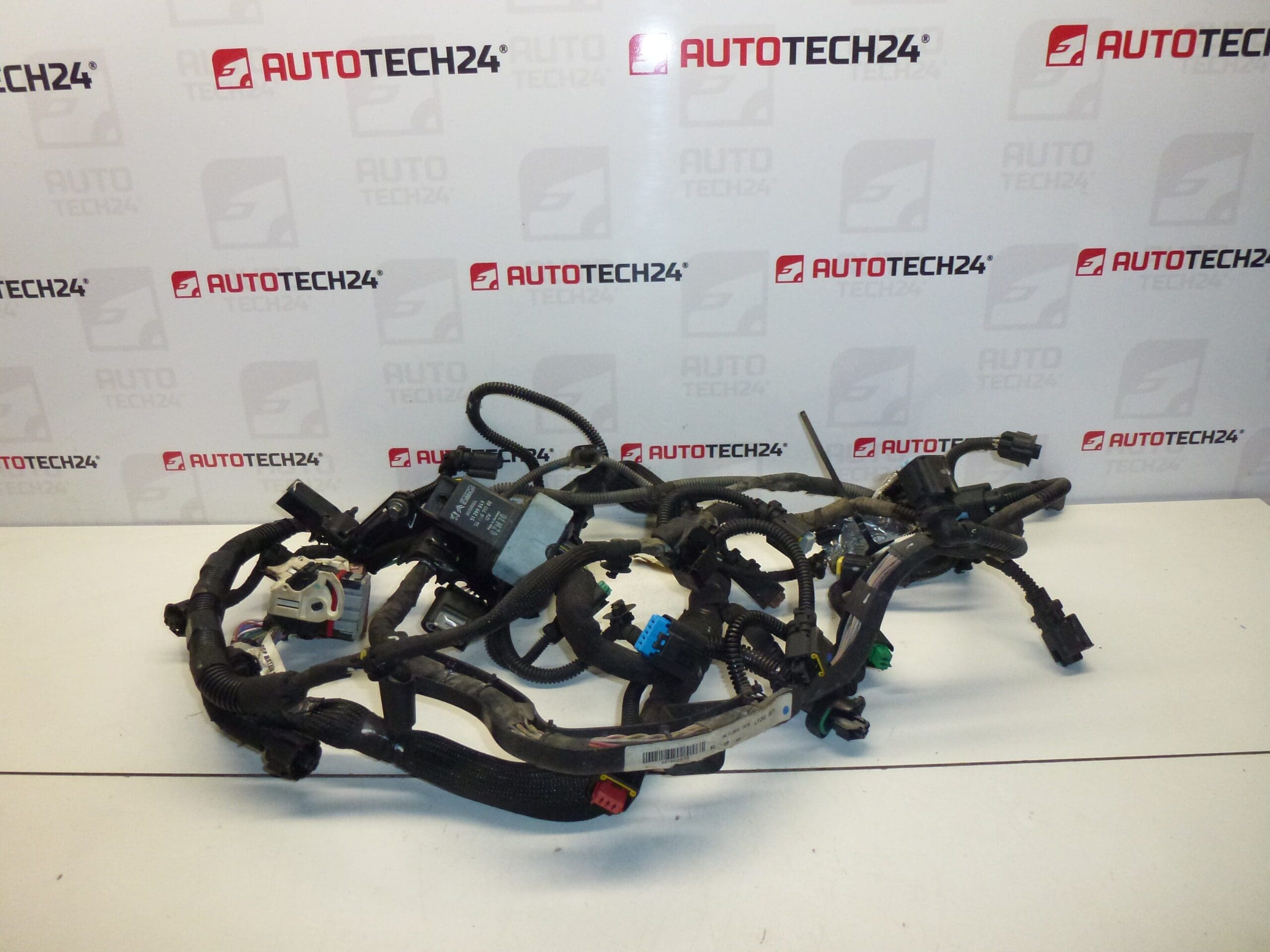 Cablaj motor Citroën Peugeot 1.4HDI 8HR 9675234280