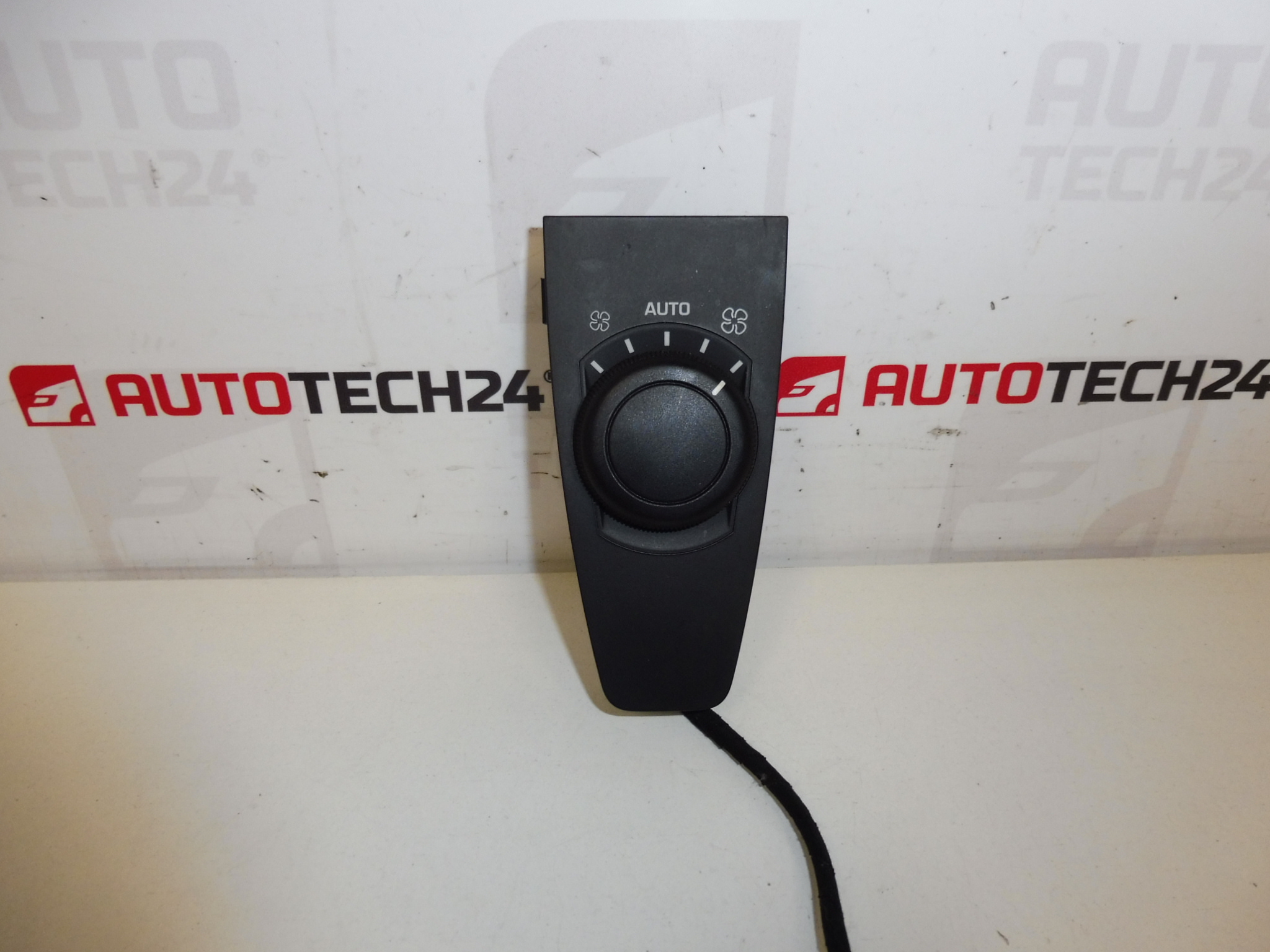 Control aer conditionat Citroën C4 Picasso 9659796877 6451XG