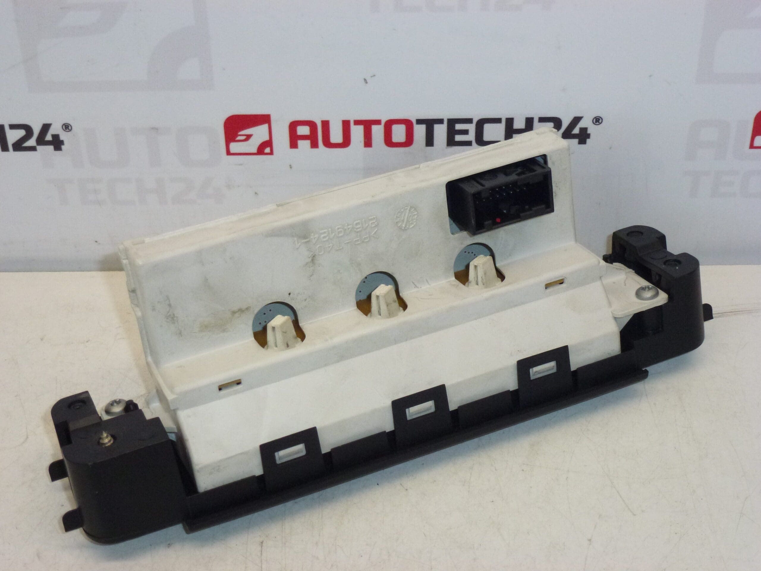 Afisaj radio si computer Peugeot 406 9644230277