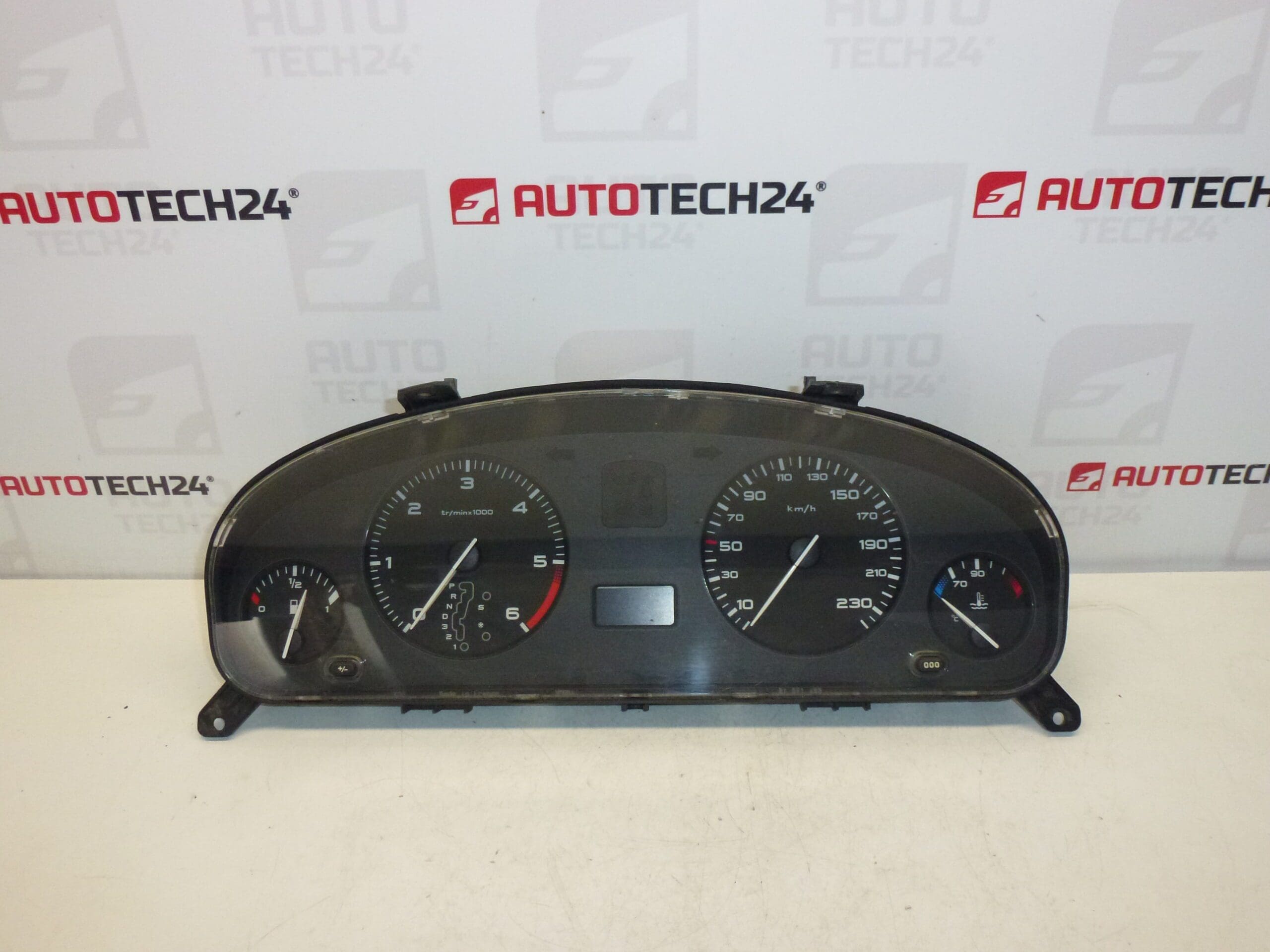 Vitezometru Peugeot 406 2.0 HDI automat 9644232180