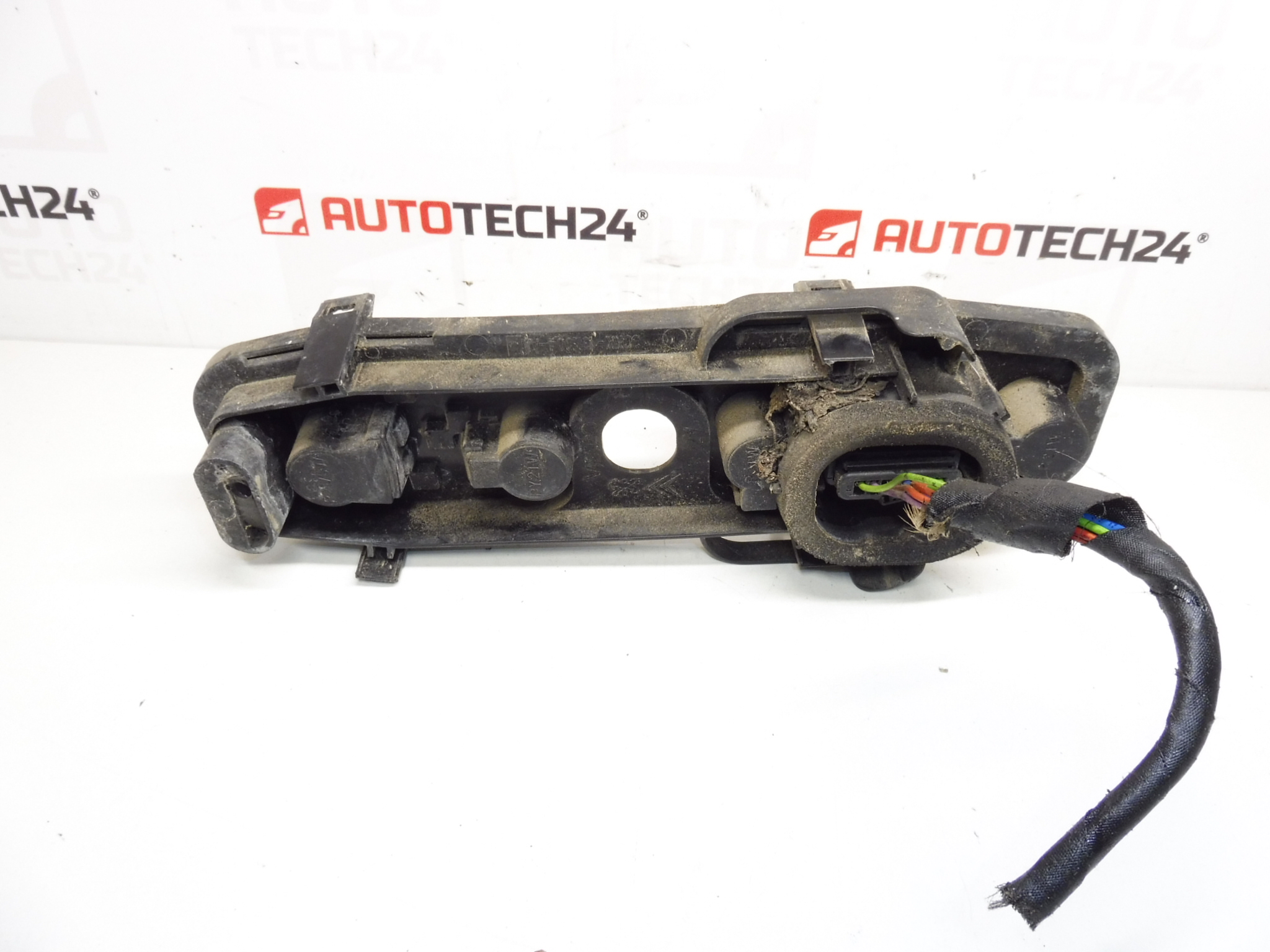 Soclu lămpii spate Citroën C2 6351S7 6350S7