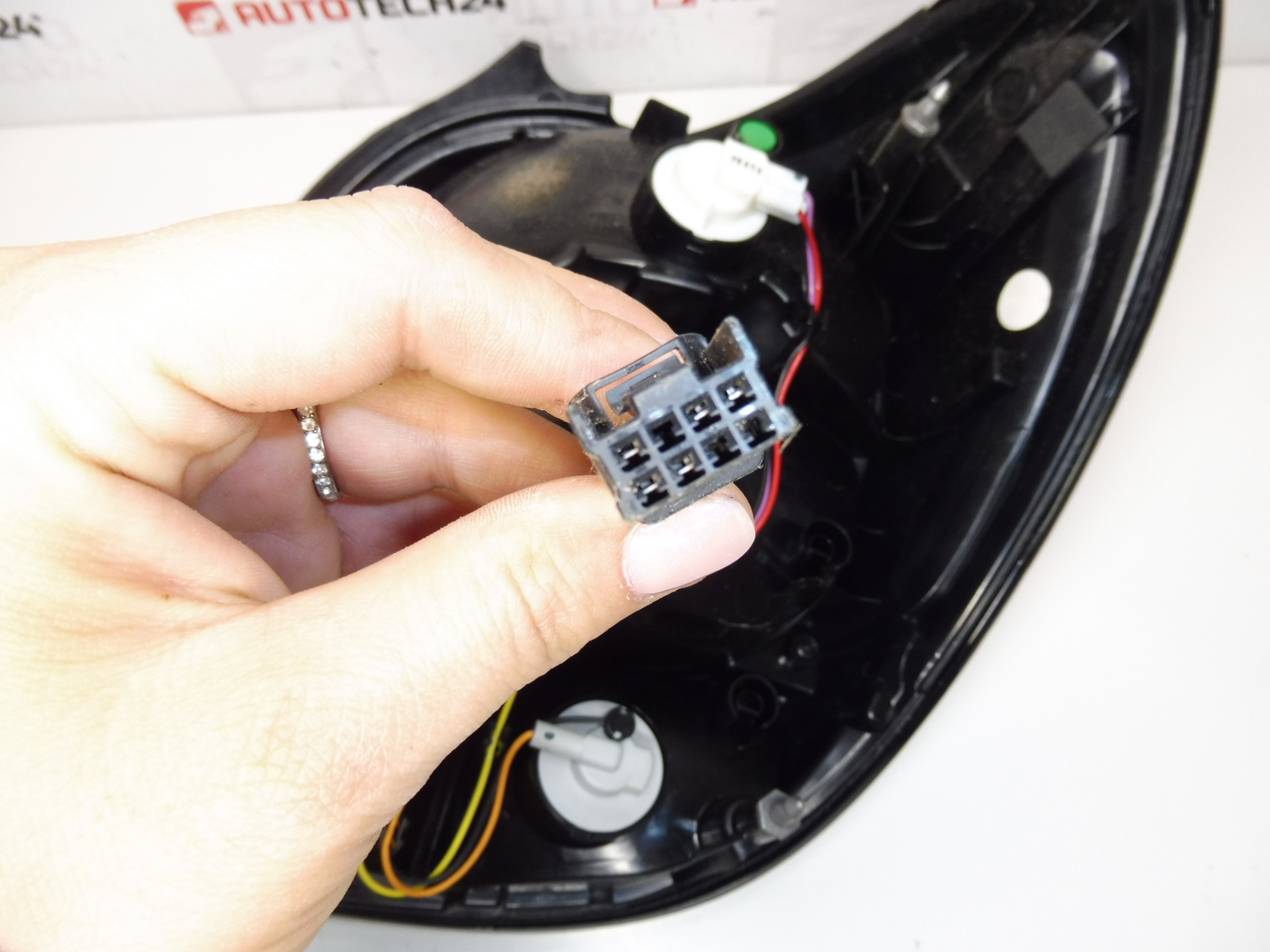 Lampa spate stanga Citroën C1 II 81560-0H152 B001031980