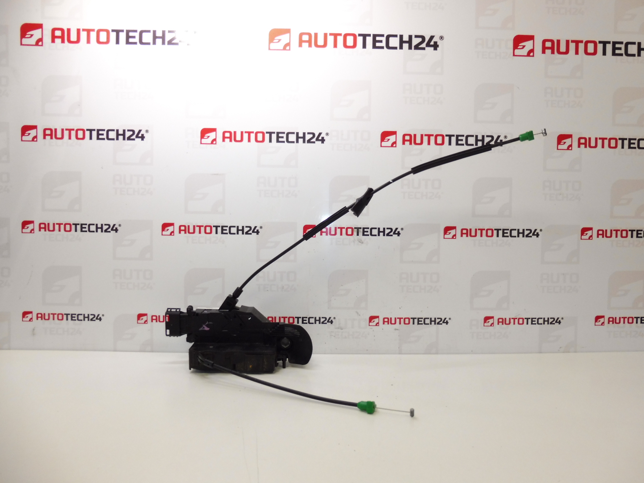 Inchidere portiera fata stanga Citroën C3 Picasso 9135FR