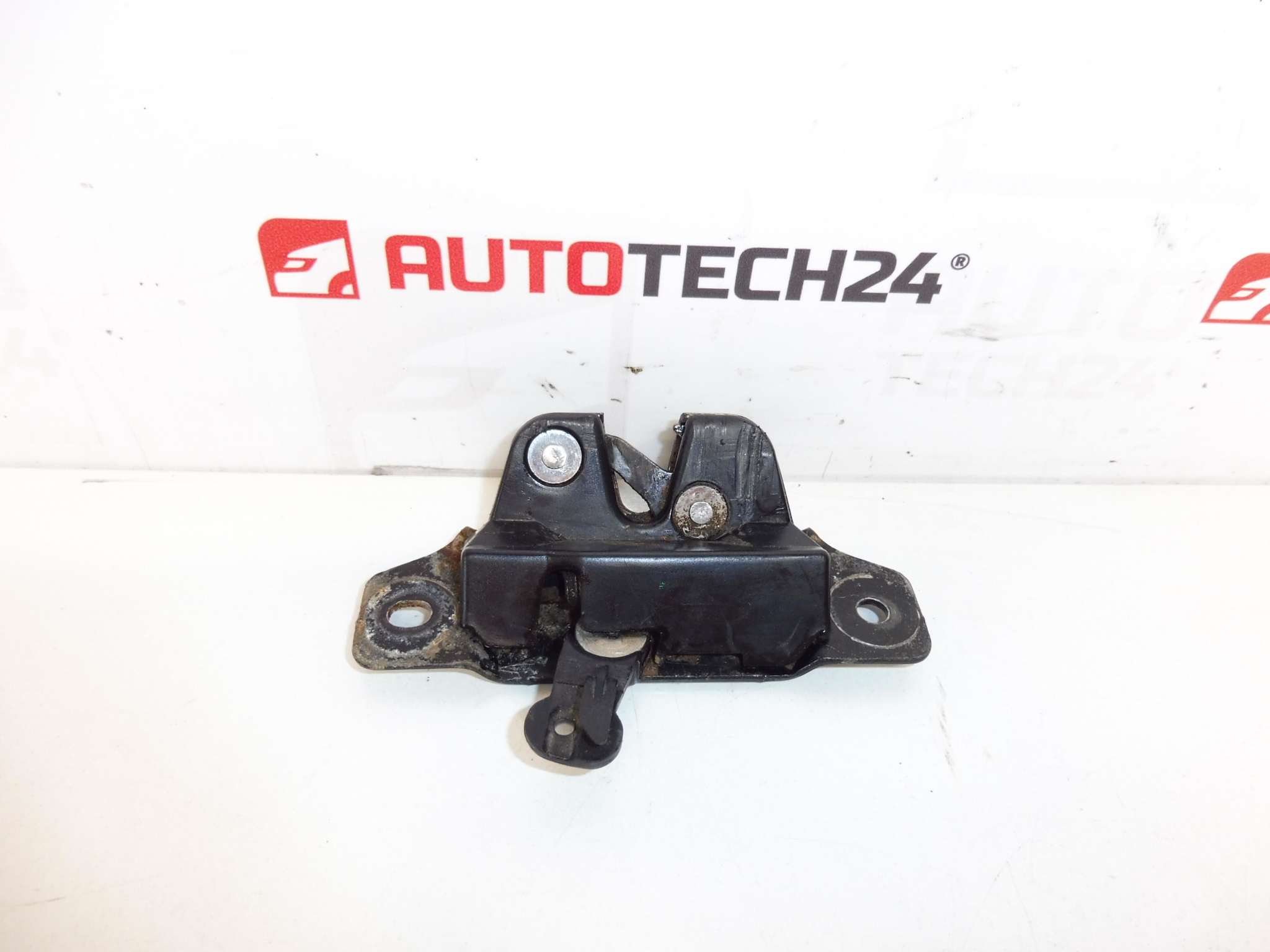 Inchidere capac Citroën Peugeot 871962