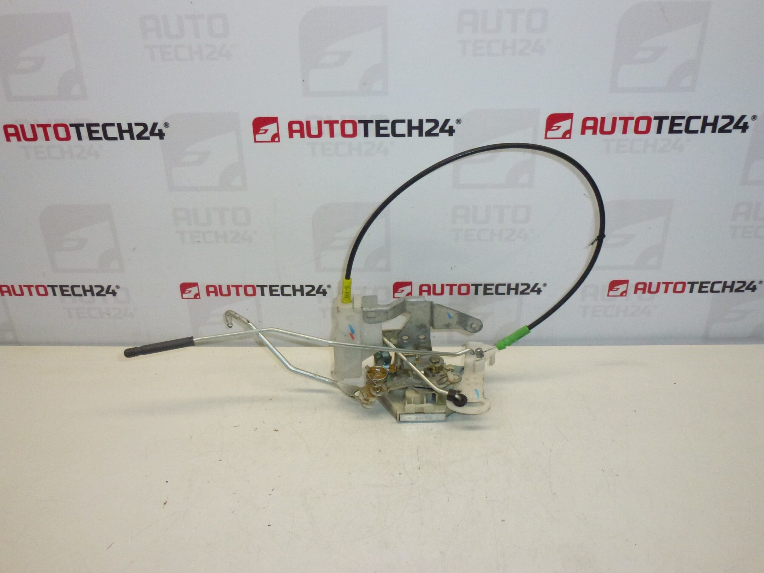 Inchidere portiera fata dreapta Citroën C1 Peugeot 107 9136T1