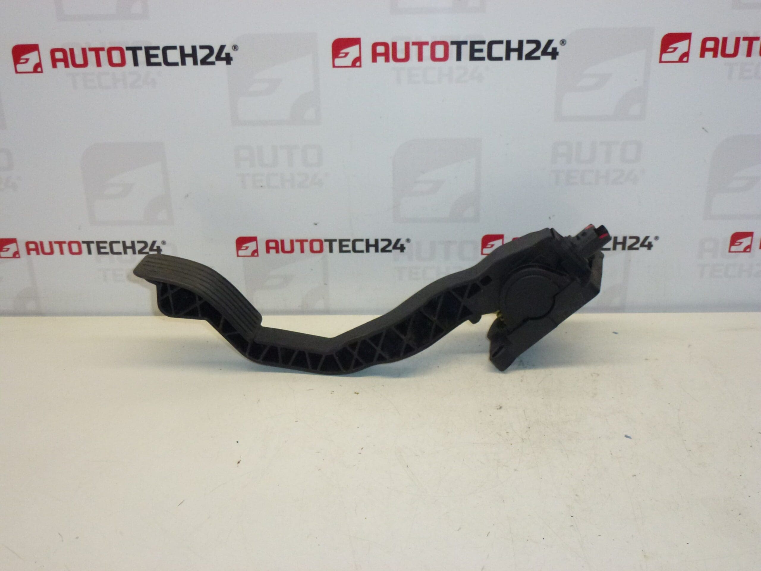 Pedala de acceleratie Peugeot 206 Bosch 9645852280 0280752237 1601Q2