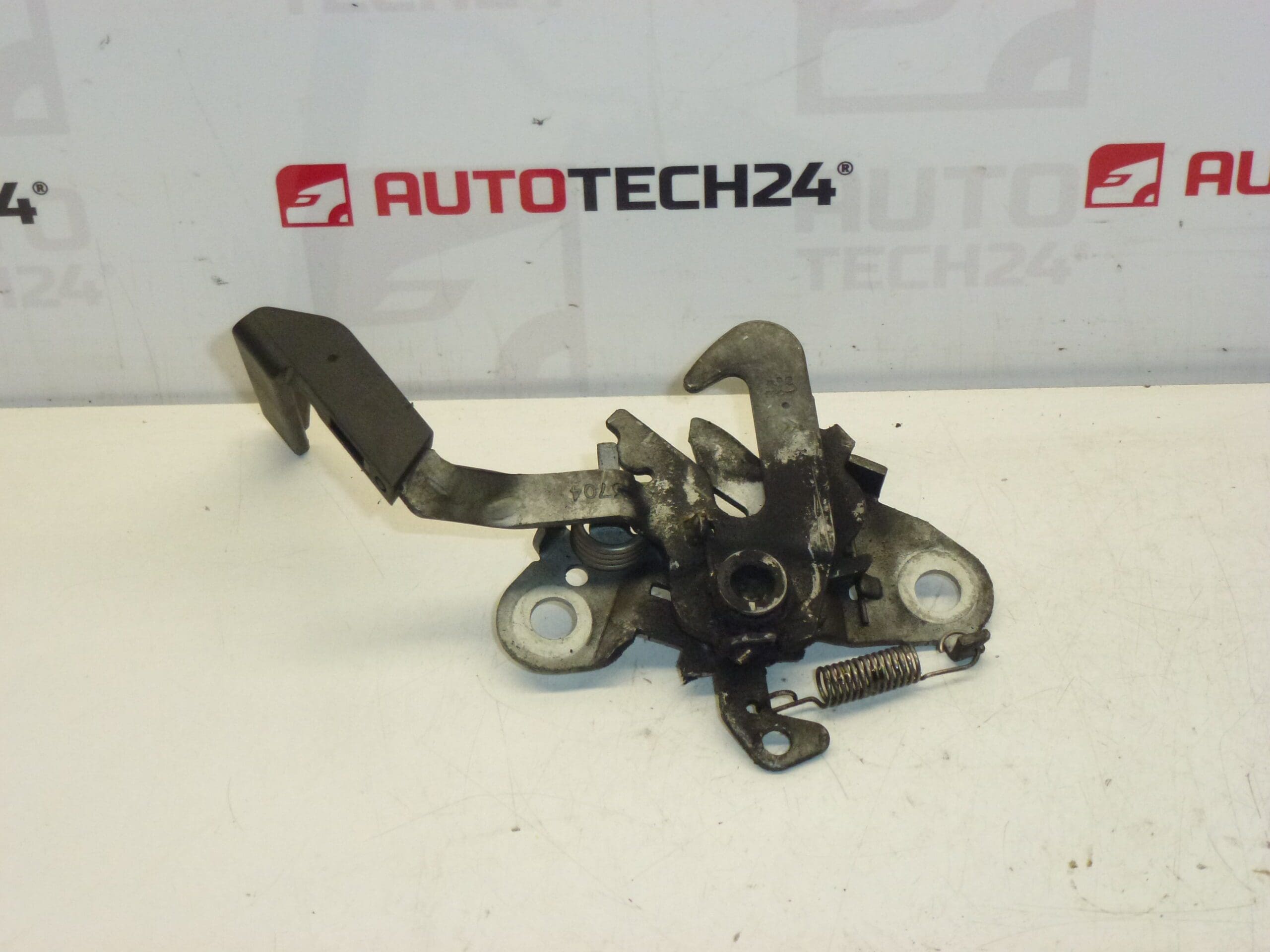 Inchidere capota Citroën C3 pana in 2004 793468