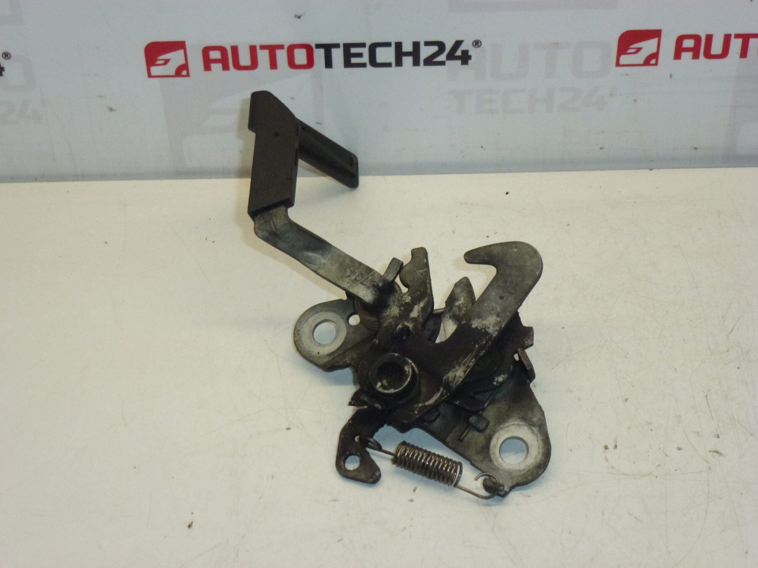 Inchidere capota Citroën C3 pana in 2004 793468