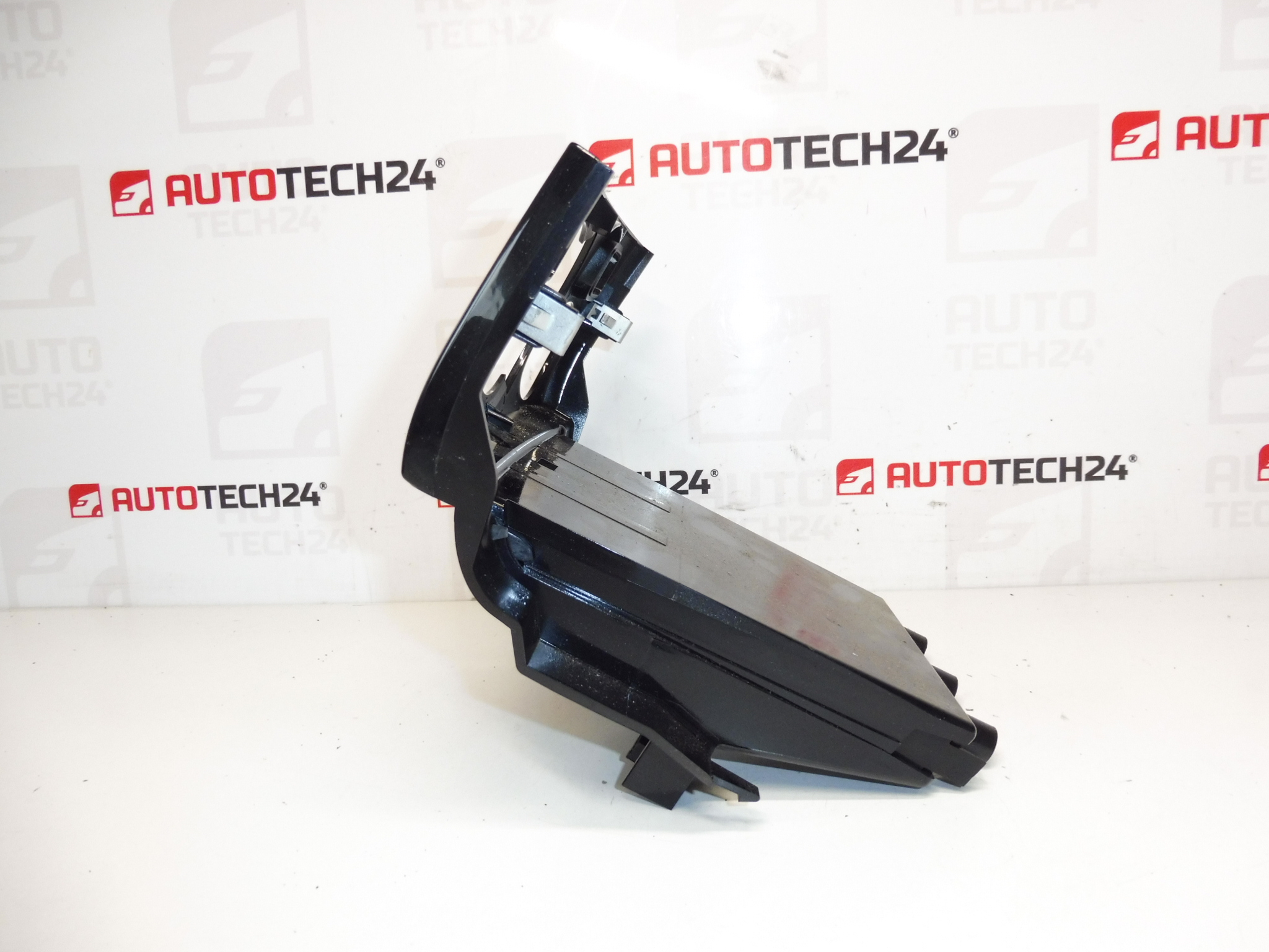 Panou de comanda aer conditionat Peugeot 308 9660529177 8231RC
