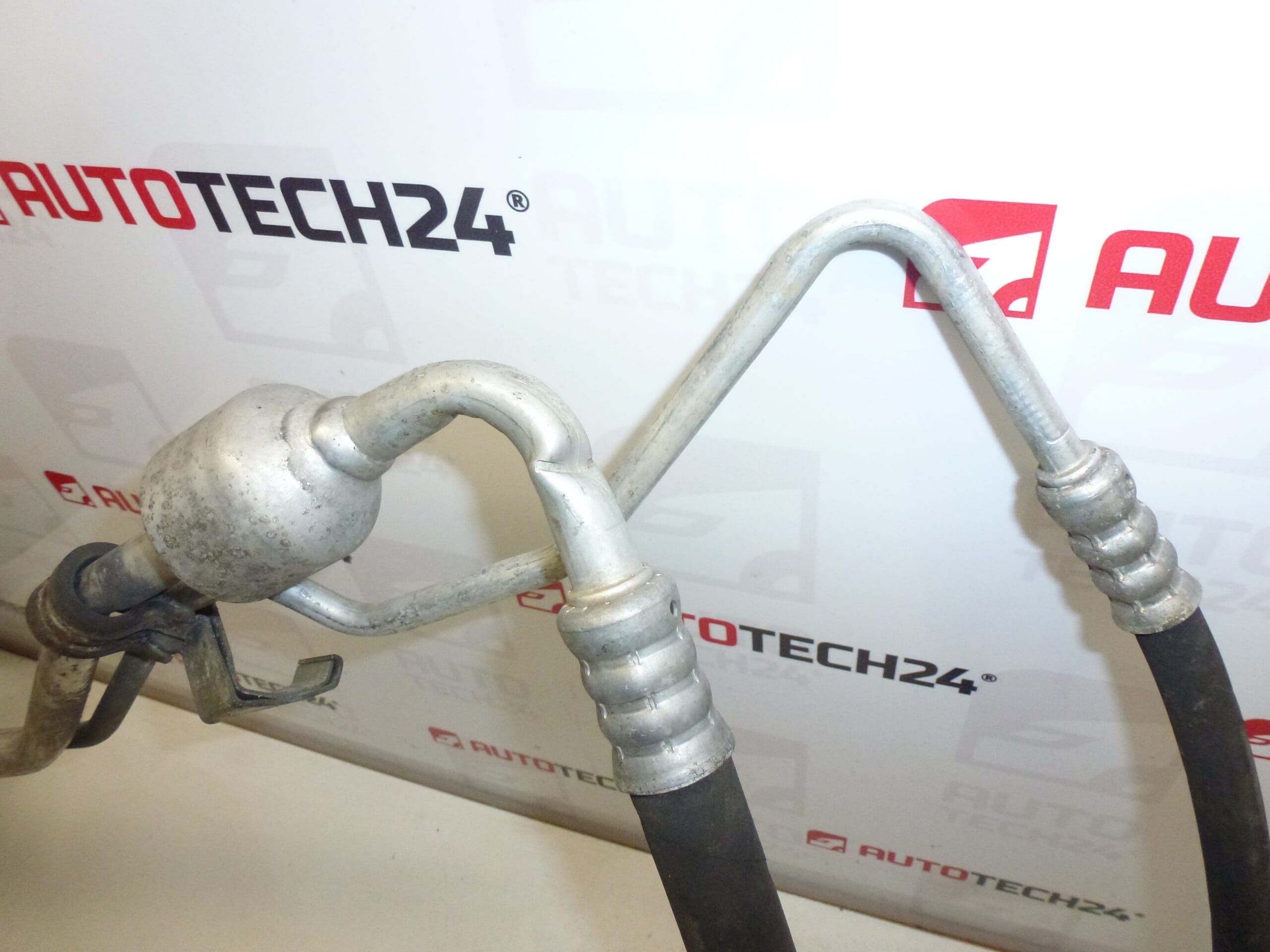 Conducta climatizare Citroën Peugeot 9644725580 6460CX deteriorata functionala