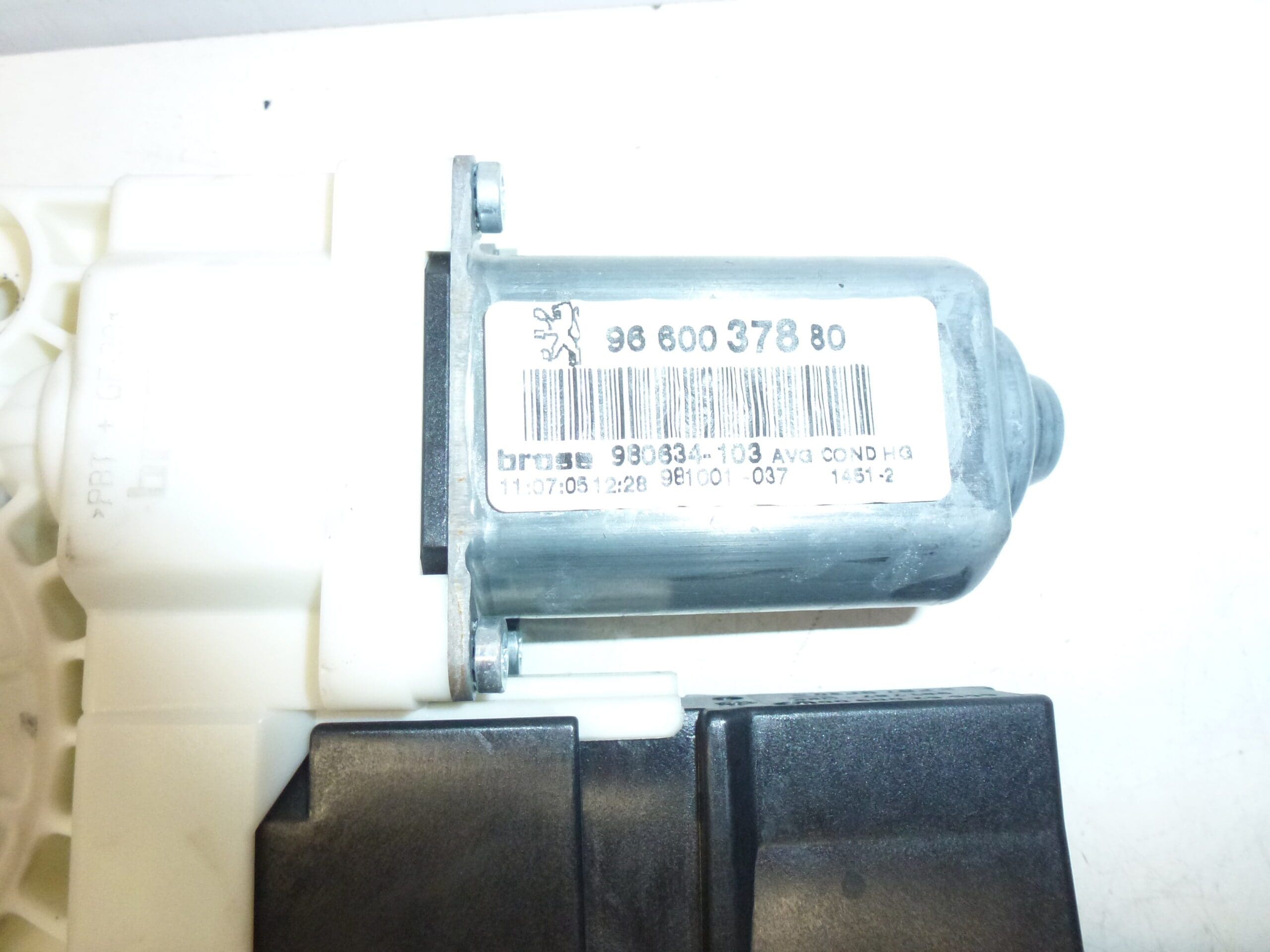 Motor geam stanga Peugeot 307 CC 9660037880 9221CN