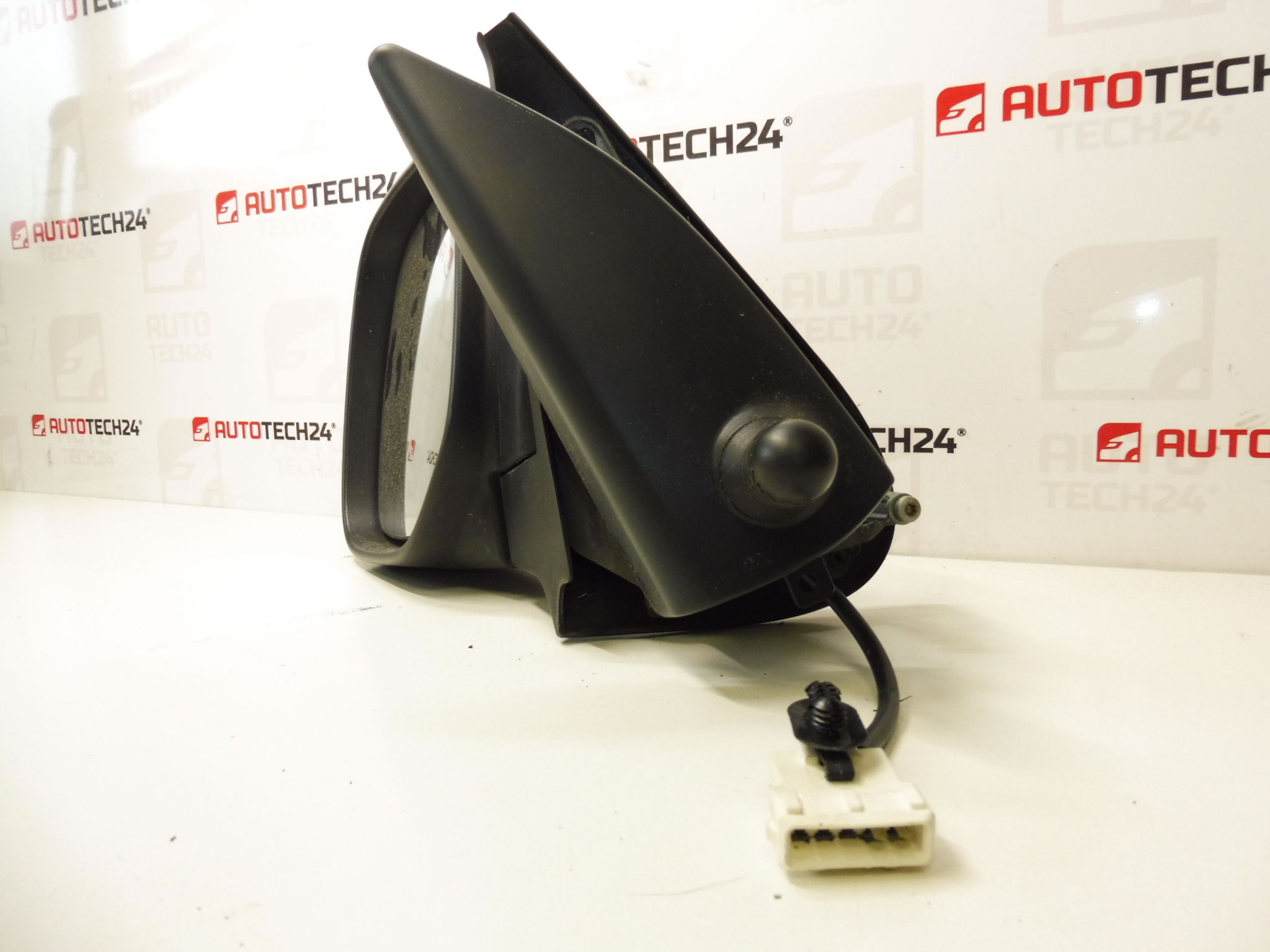 Oglinda retrovizoare stanga Citroën Berlingo II 96366858XX-XT 8153JK KRZD