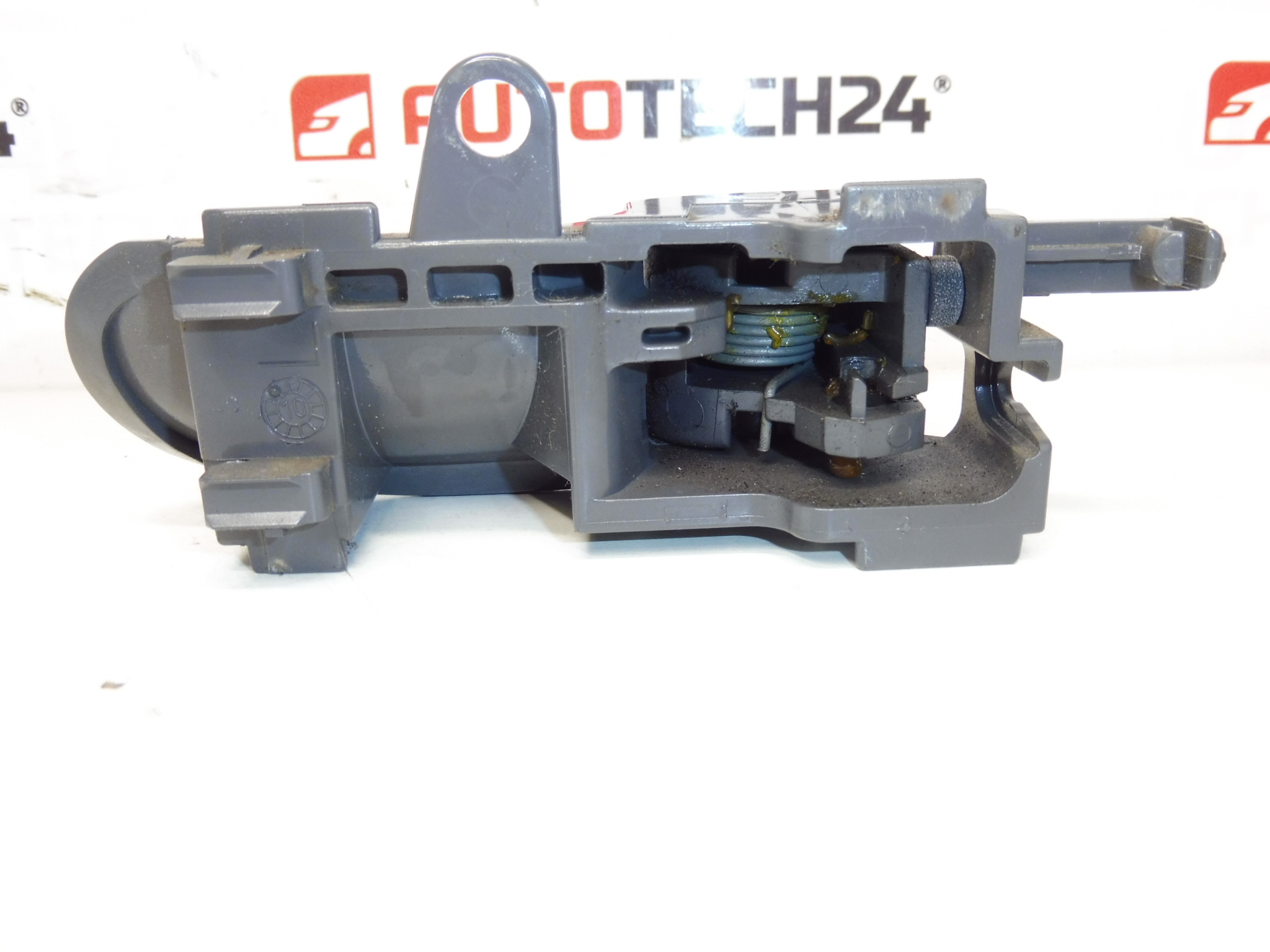 Manivela interioara stanga Citroën C1 Peugeot 107 1608475980