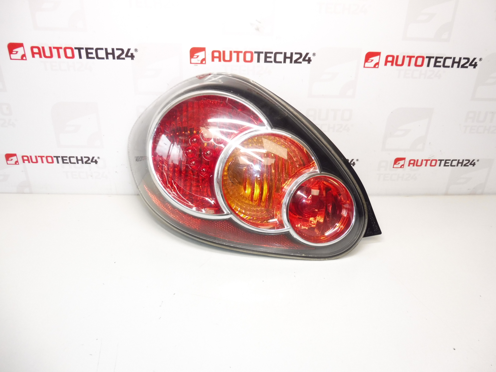Lampa spate stanga TOYOTA AYGO 2012 81560-0H071