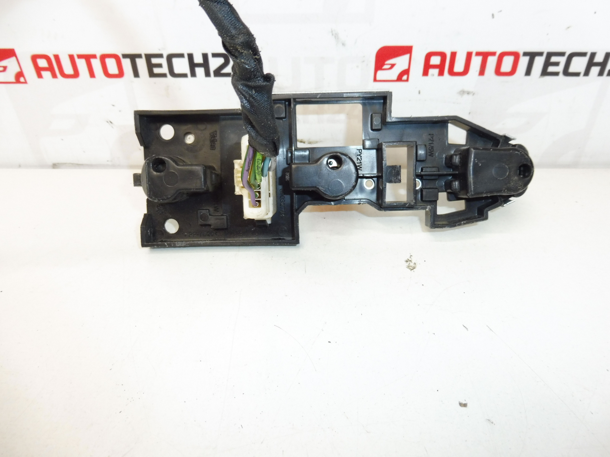 Soclu lămpii spate cu cablaj Citroën C5 II 89032703