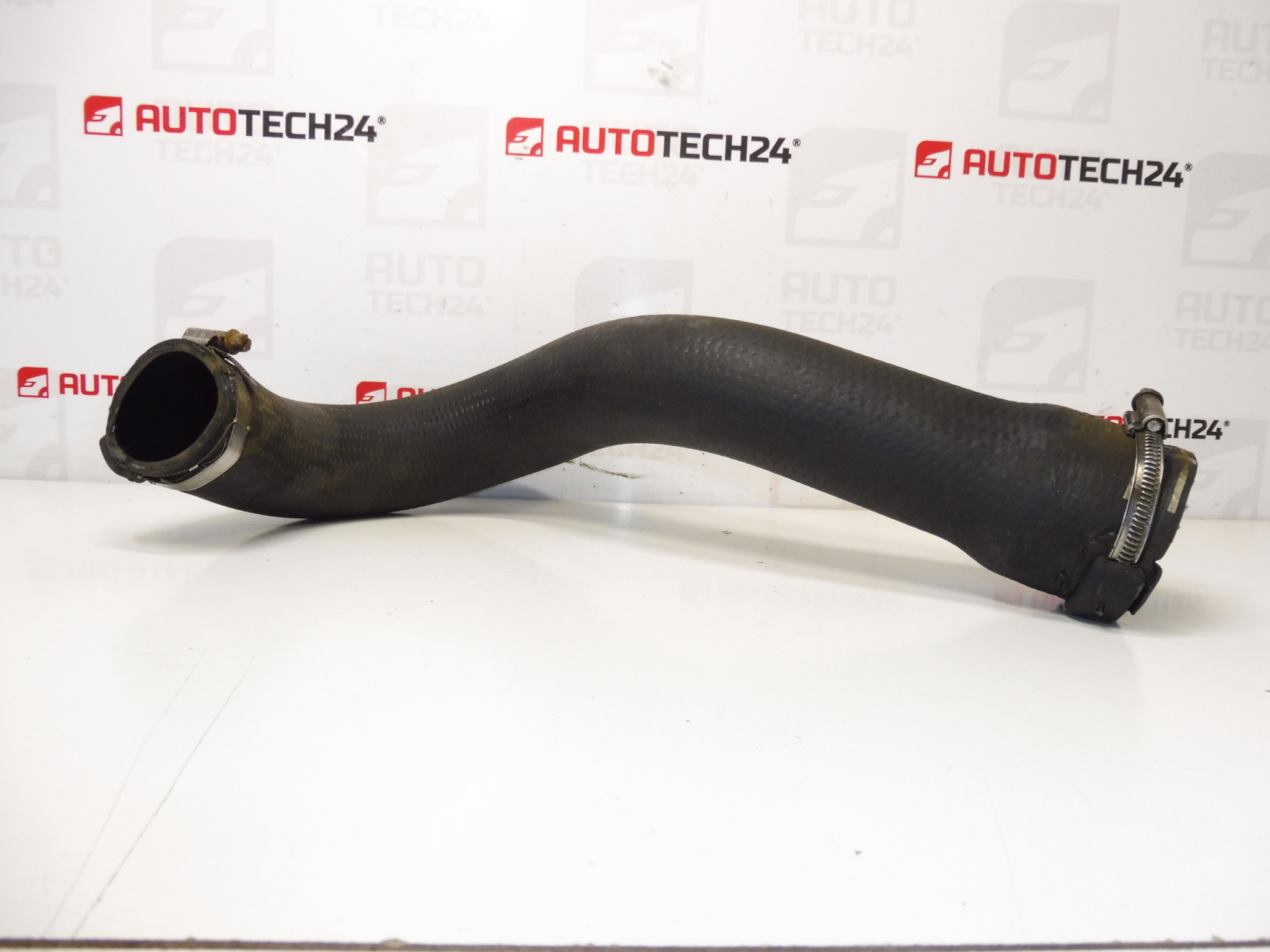 Conexiune aer pentru schimbător Citroën Peugeot 2.2 HDI 0382EW