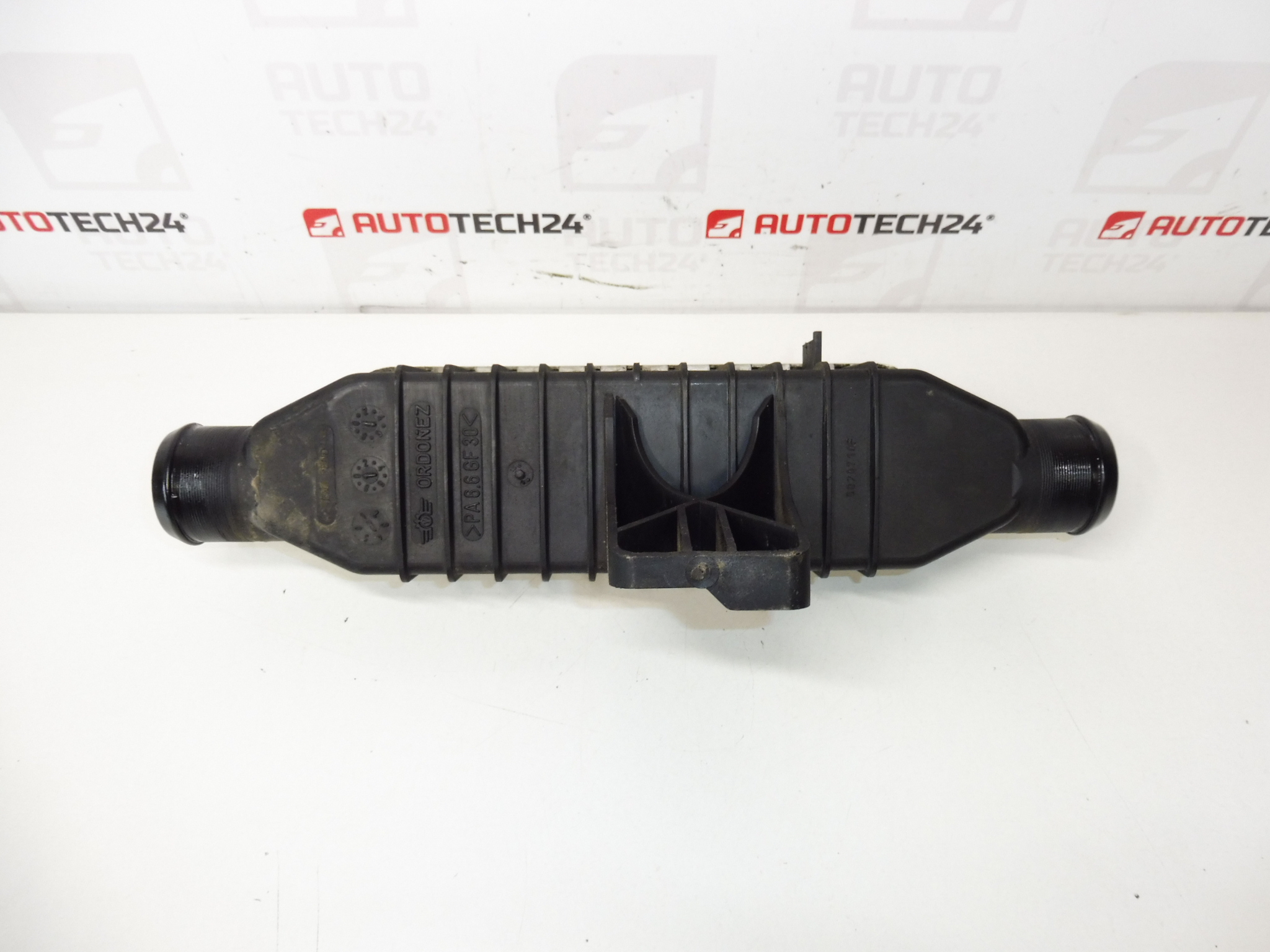 Schimbător de aer lichid de răcire Citroën Peugeot 2.0 2.2 HDI 0384H0