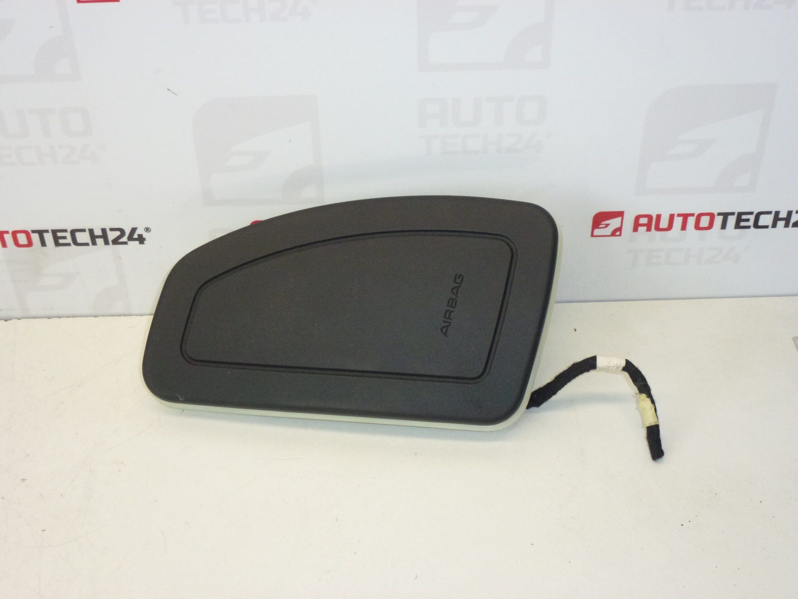 Airbag dreapta Peugeot 407 96532615ZD 8216EZ