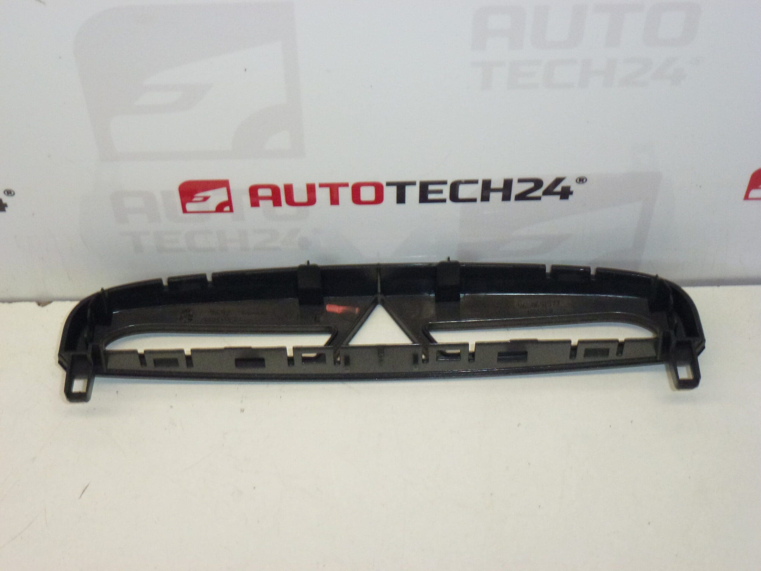 Panou pentru butoane Peugeot 308 9658691577 8231JA