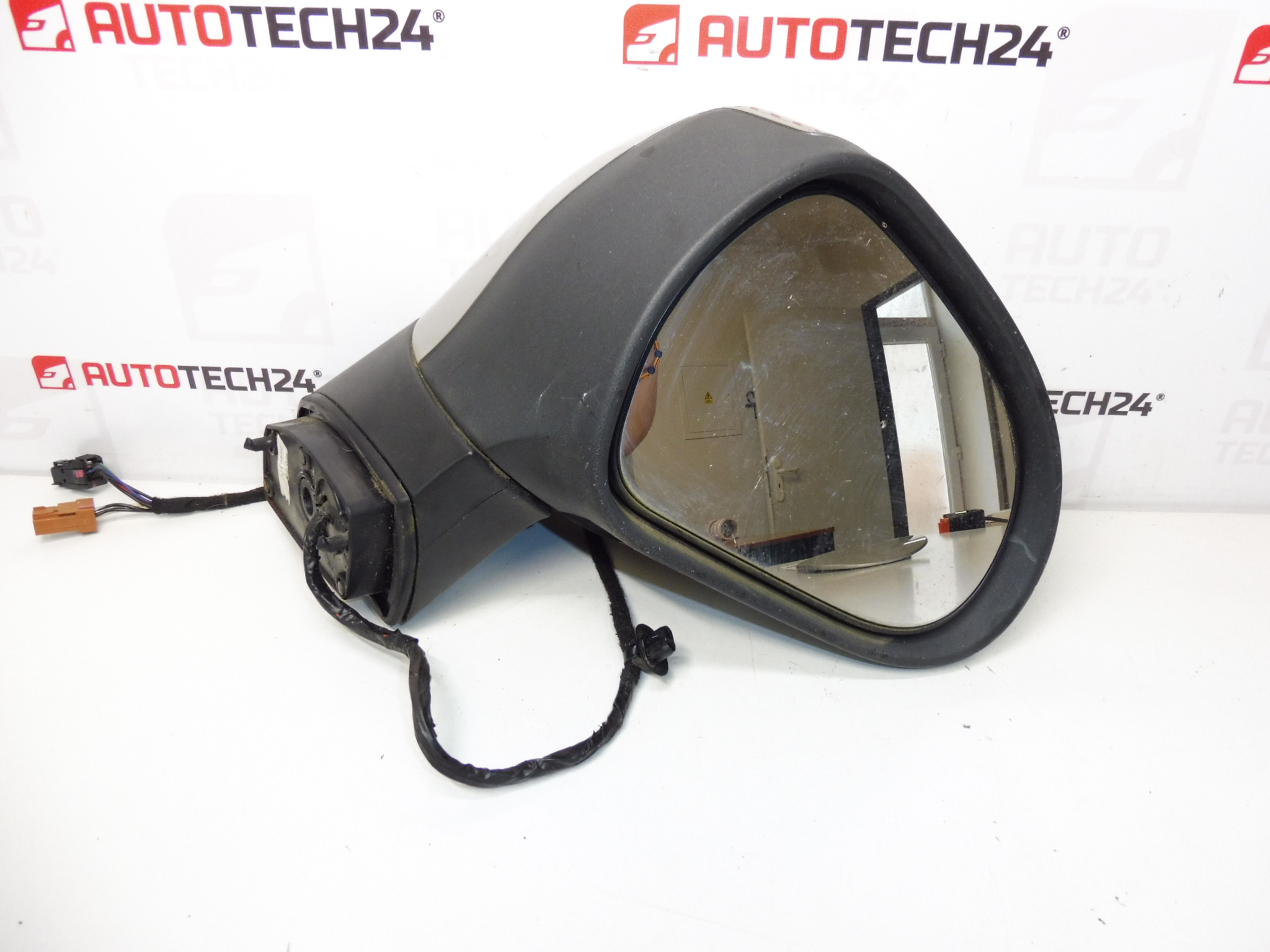 Oglinda dreapta Peugeot 207 ETSC 96806501XT 8149ZH